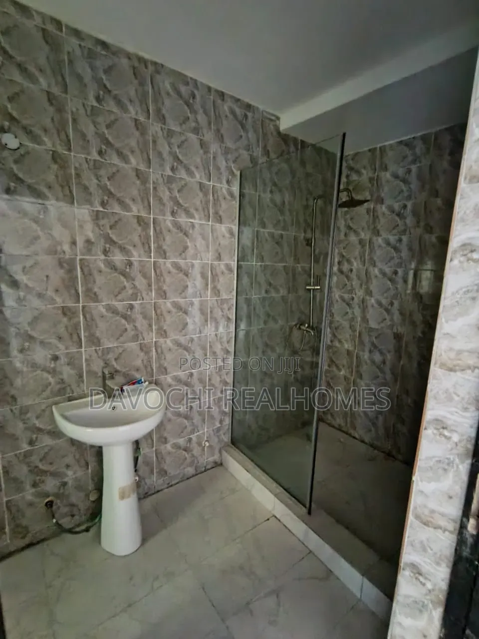 3bdrm Apartment in Sangotedo for rent