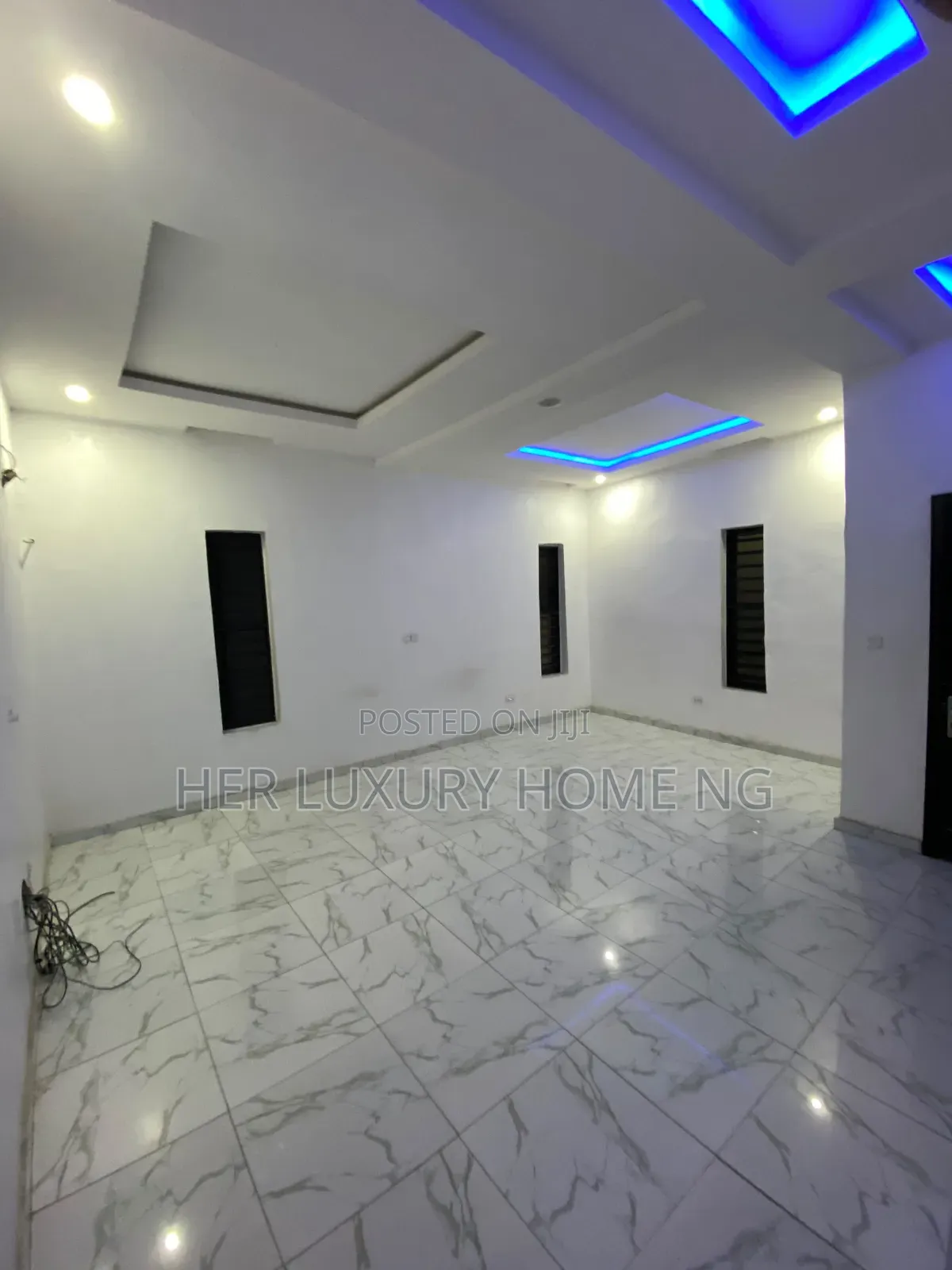 Mini Flat in Ikota Villa for rent