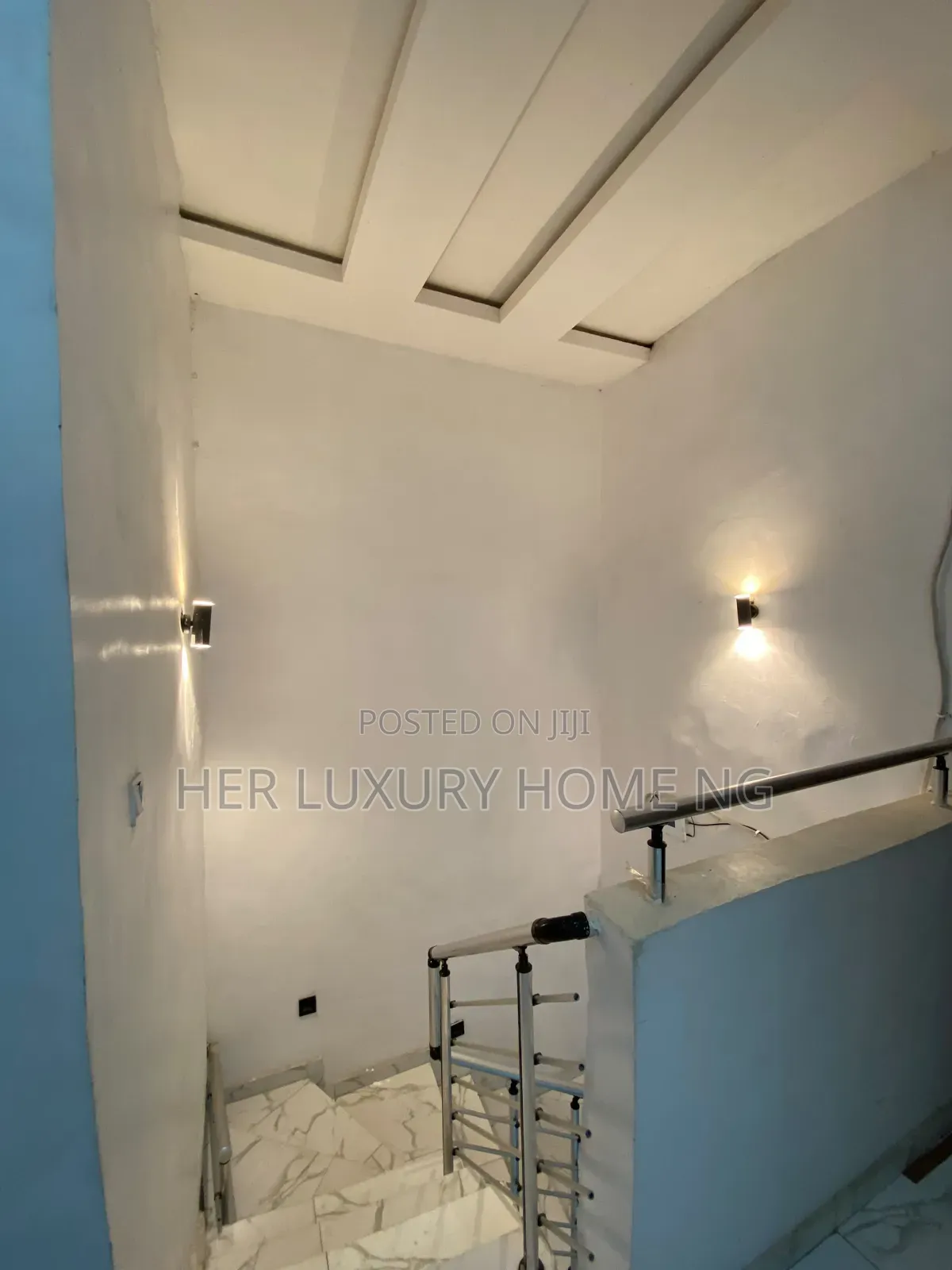 Mini Flat in Ikota Villa for rent