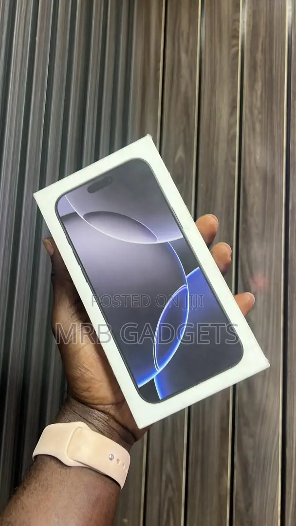 New Apple iPhone 16 Pro Max 256 GB Black