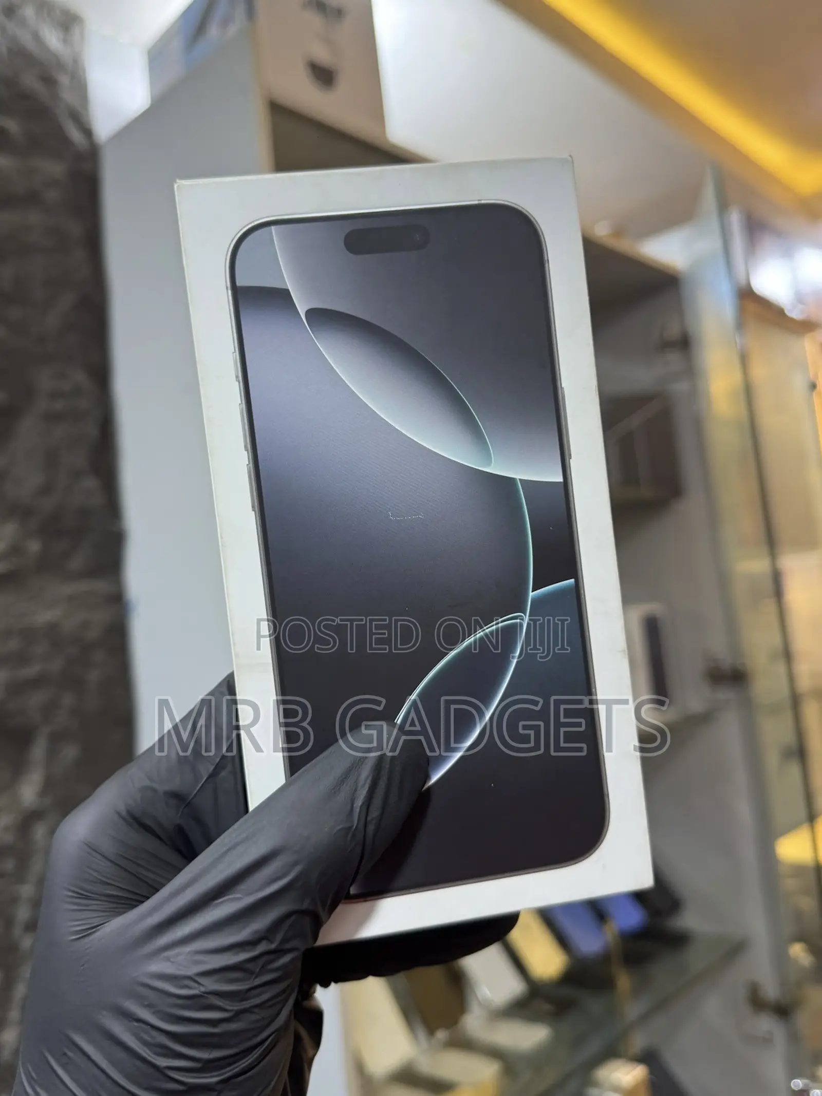 New Apple iPhone 16 Pro Max 256 GB Black