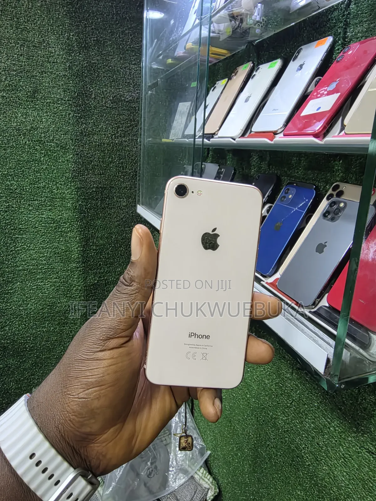Apple iPhone 8 64 GB Gold