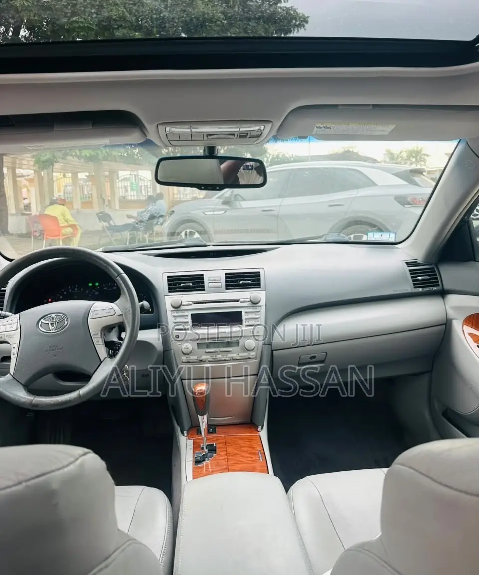 Toyota Camry 2010 Gray