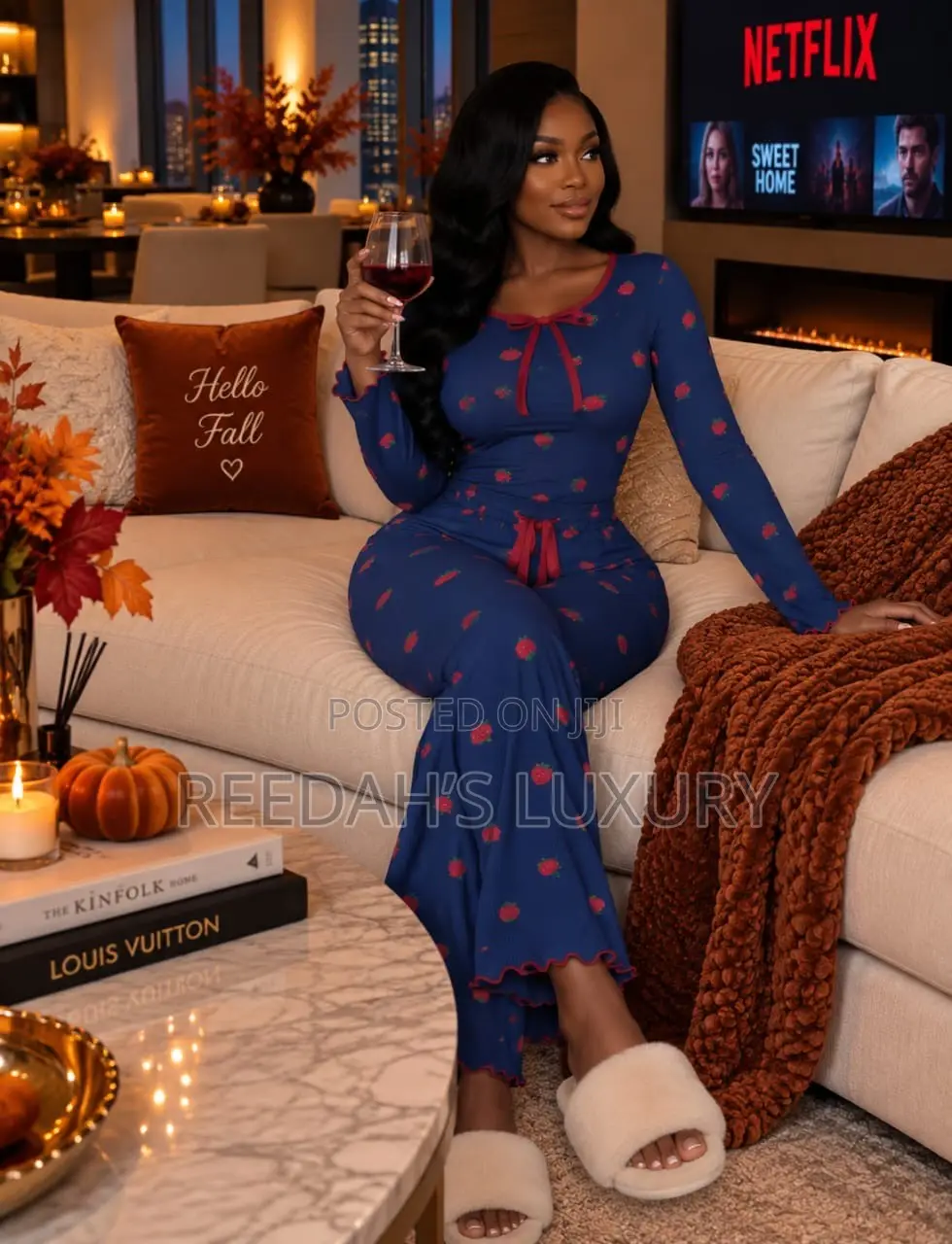 Sweet Berry Lounge Set