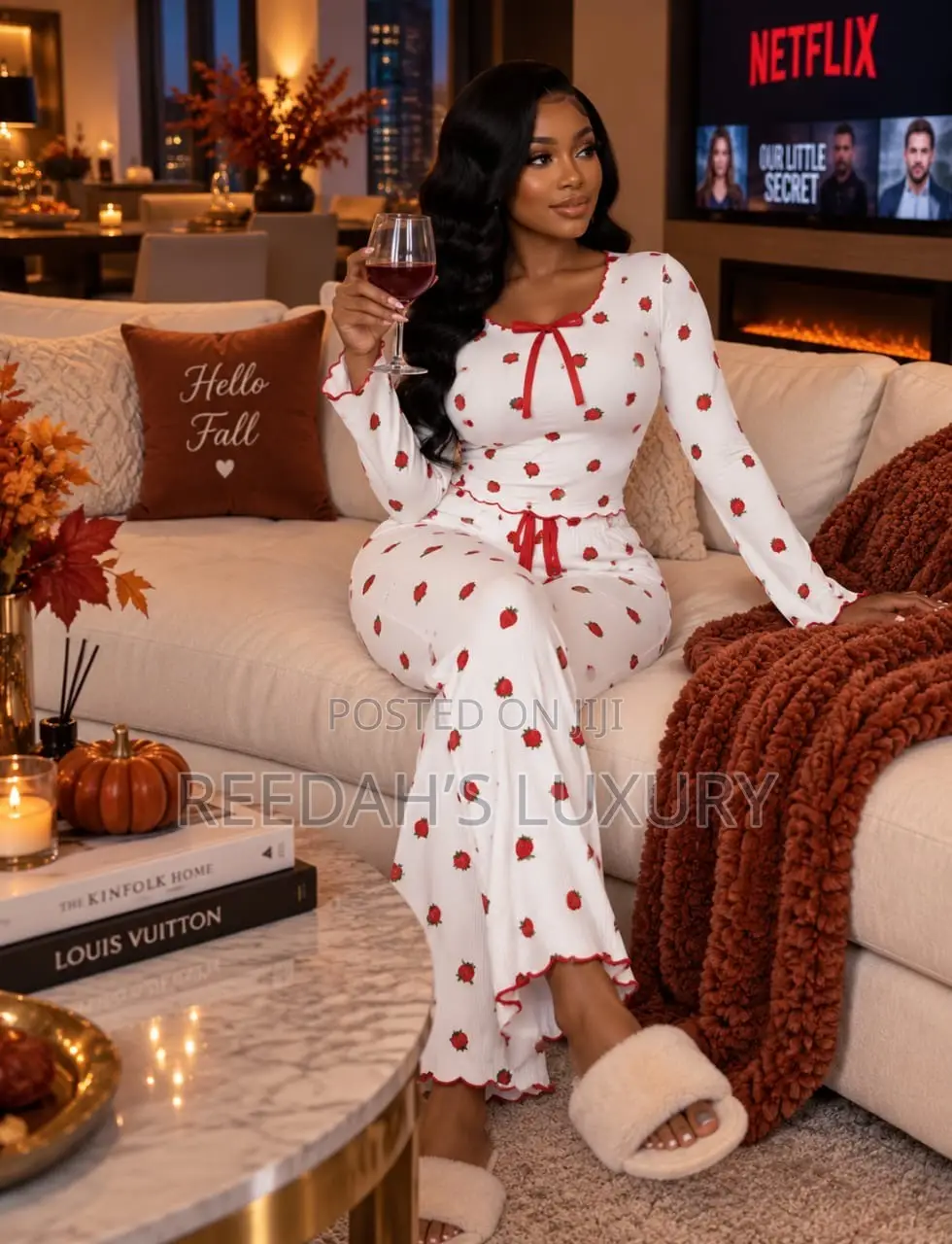Sweet Berry Lounge Set
