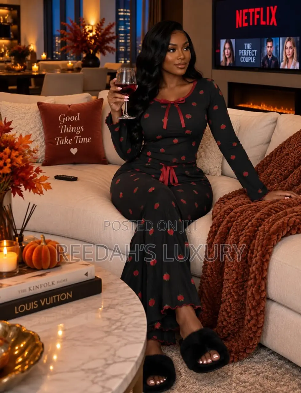 Sweet Berry Lounge Set
