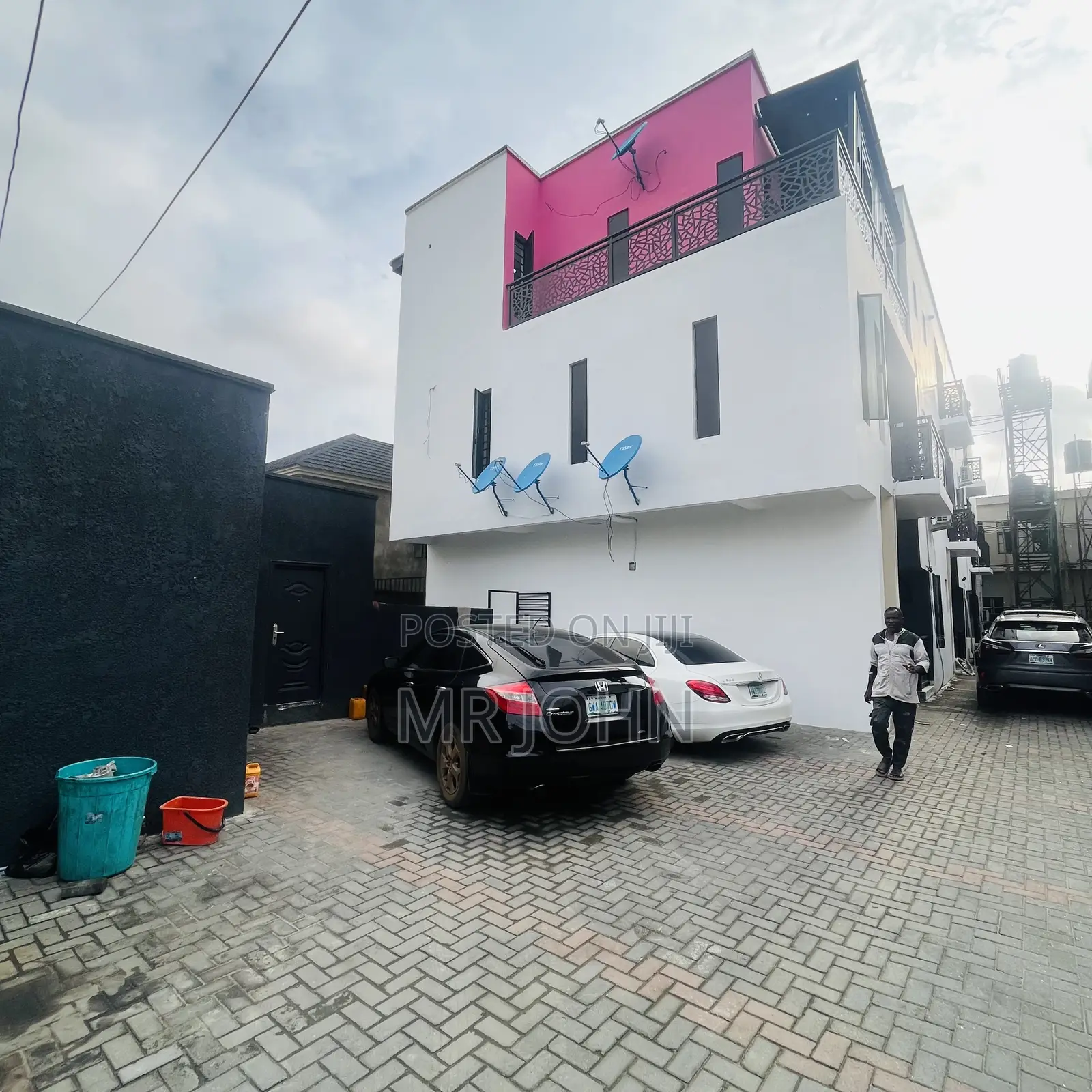 2bdrm Apartment in Ikota Villa, Lekki for rent