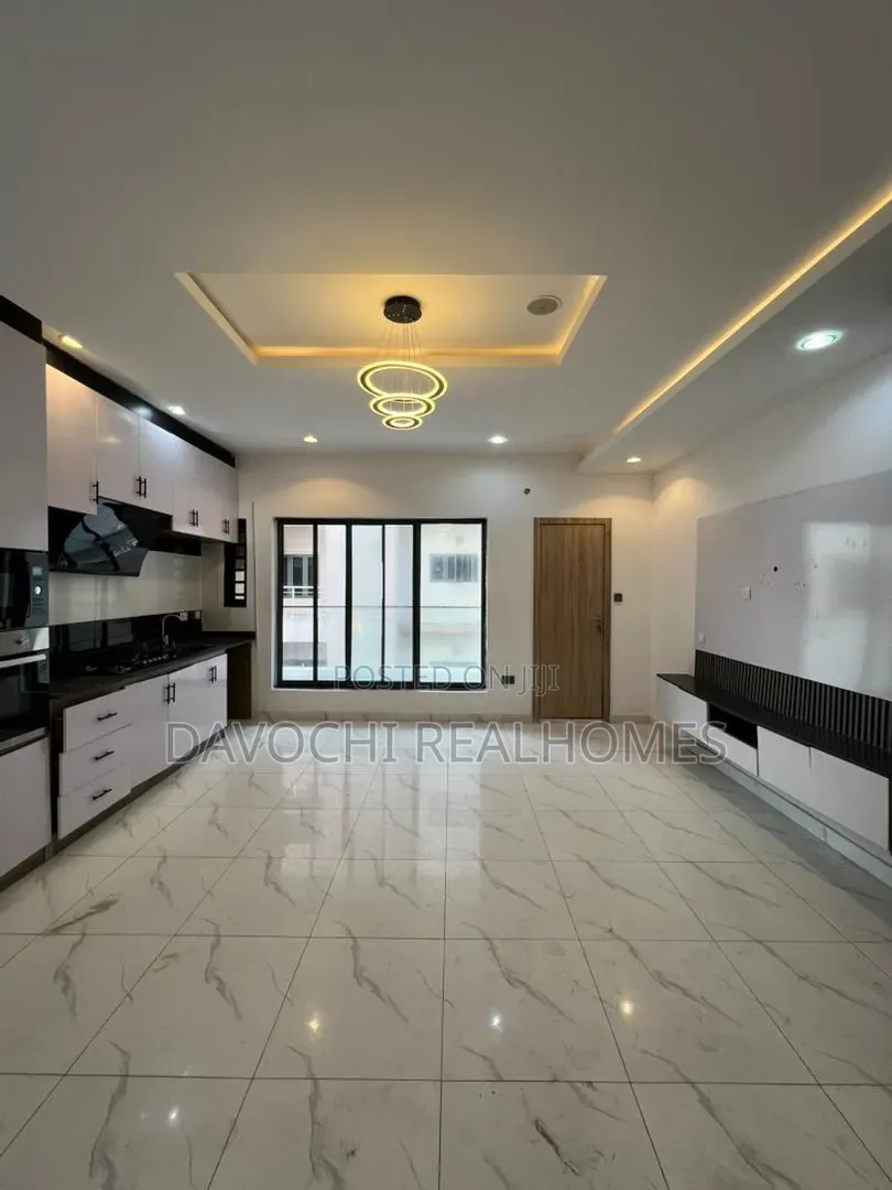 Furnished 3bdrm Duplex in Ikota for sale