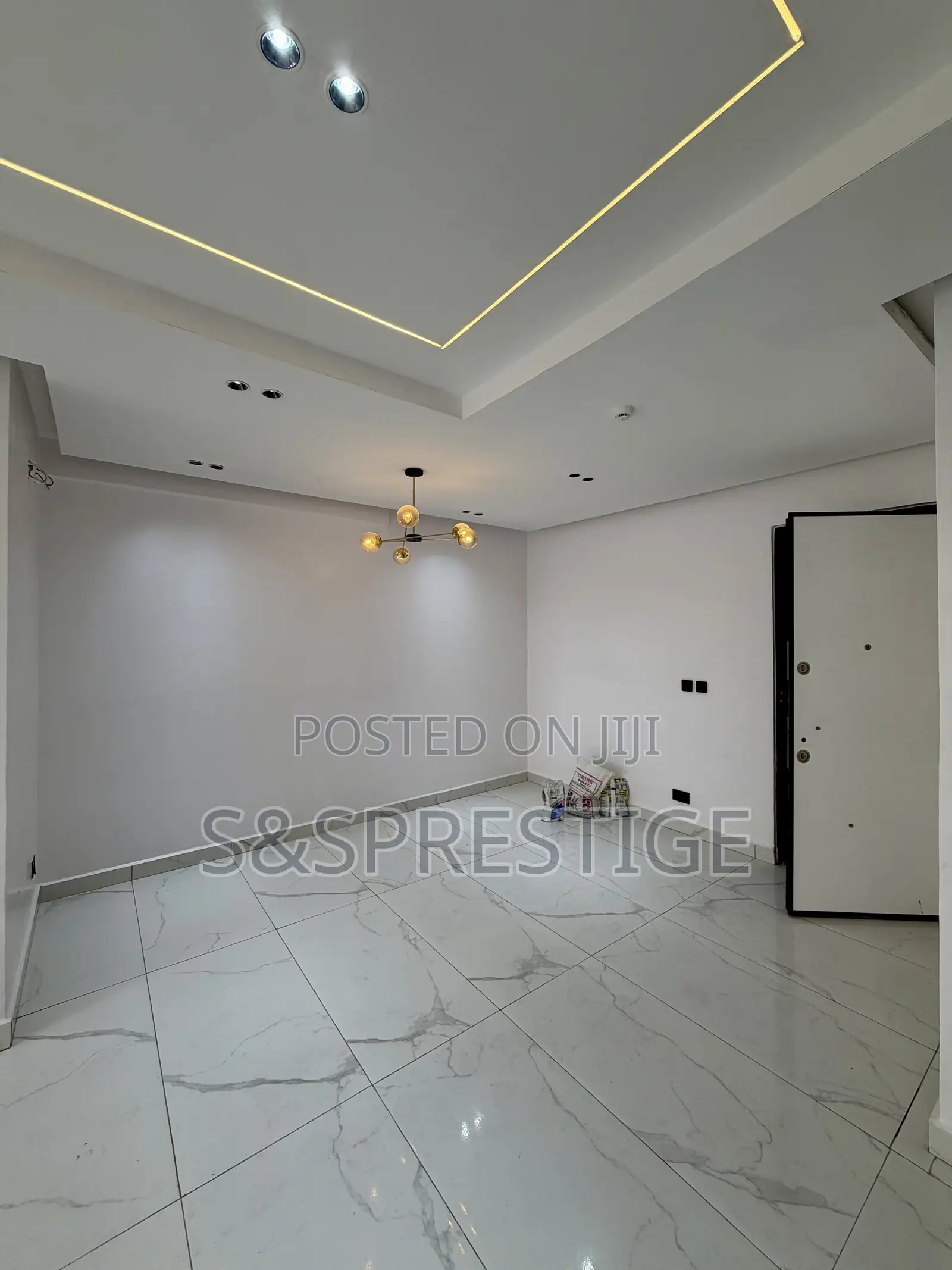 4bdrm Apartment in Banana Island for rent