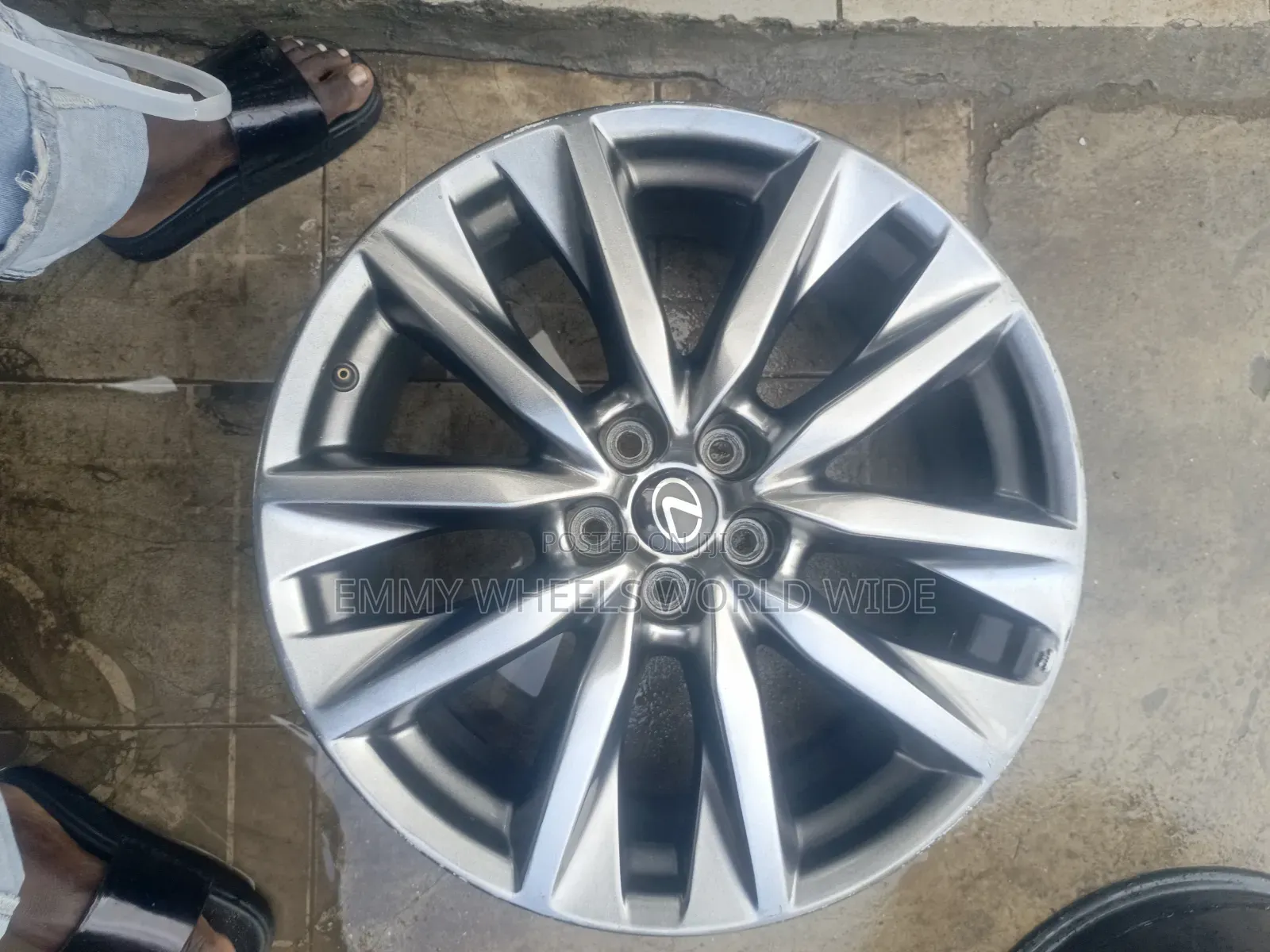 20inches for Lexus Rx350 Pencil Color Available in Stock