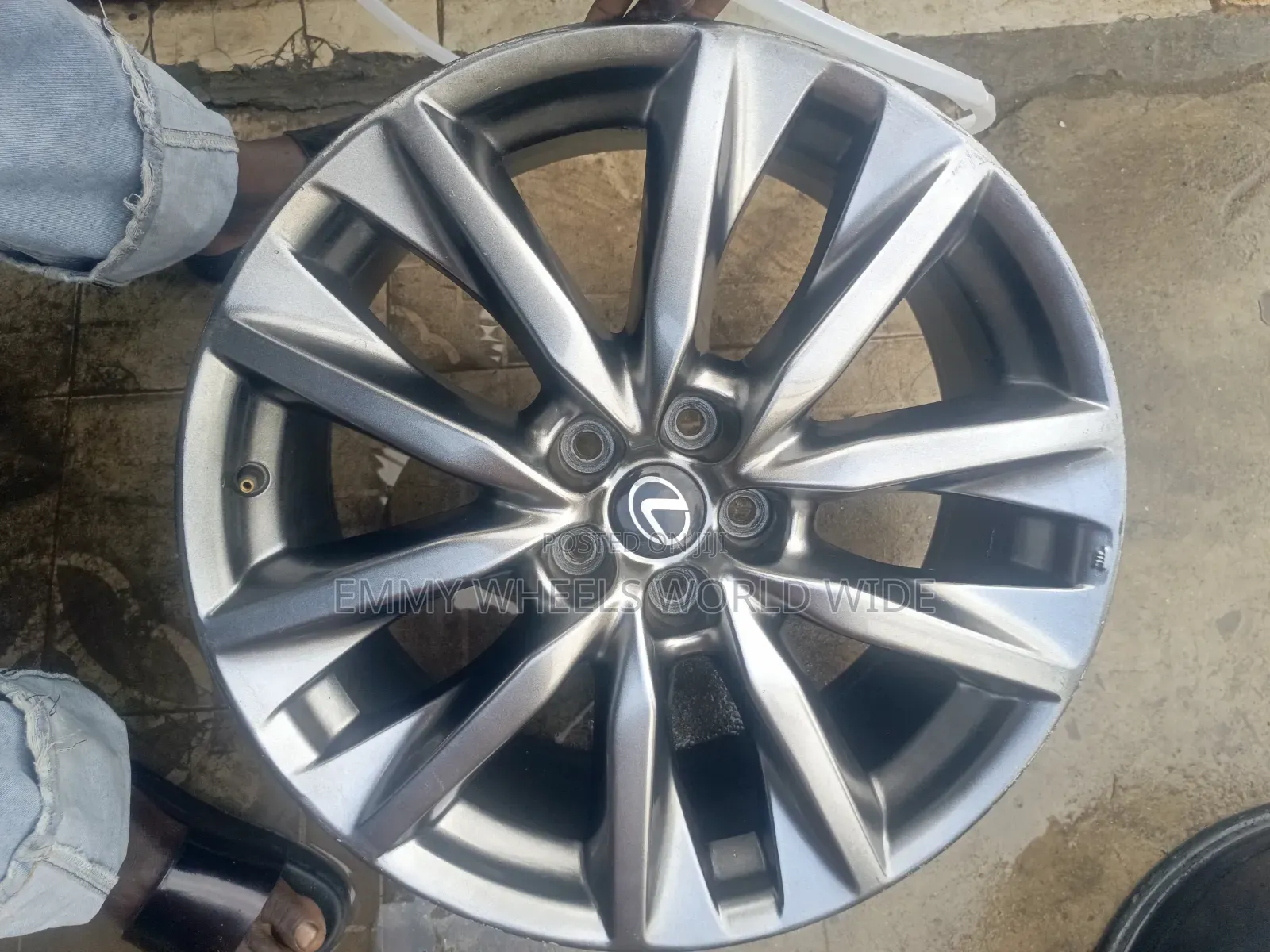 20inches for Lexus Rx350 Pencil Color Available in Stock
