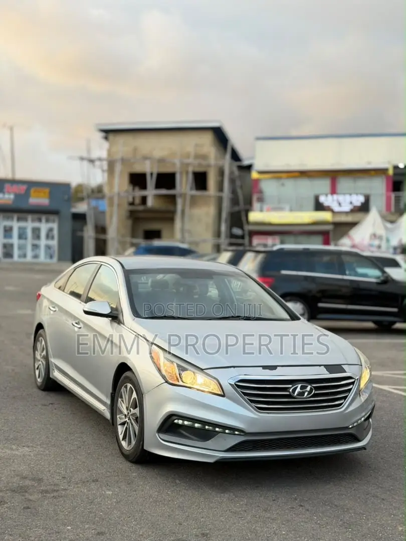Hyundai Sonata Sport 4dr Sedan (2.4L 4cyl 6A) 2015 Silver