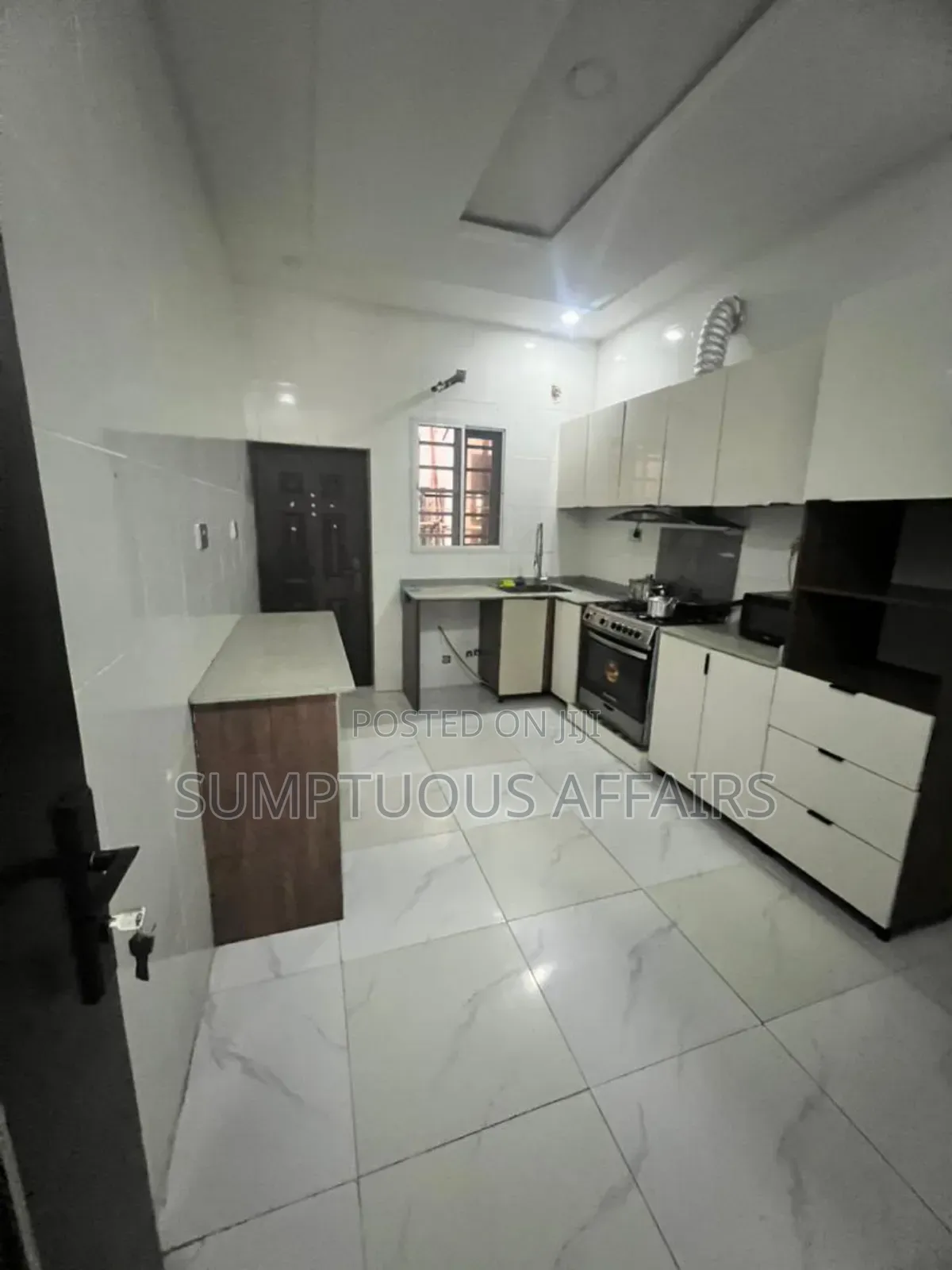 Mini Flat in Orchid Road, Lekki Expressway for rent