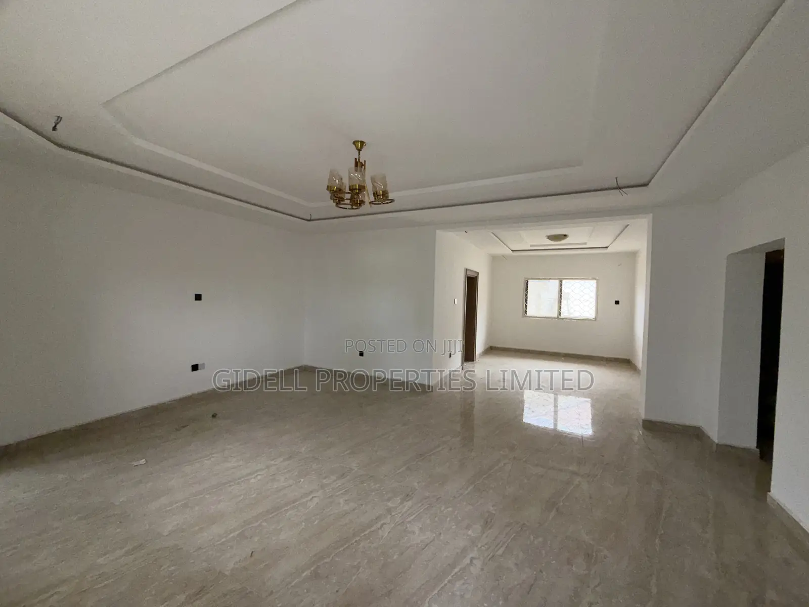3bdrm Apartment in Wuse 2 for rent