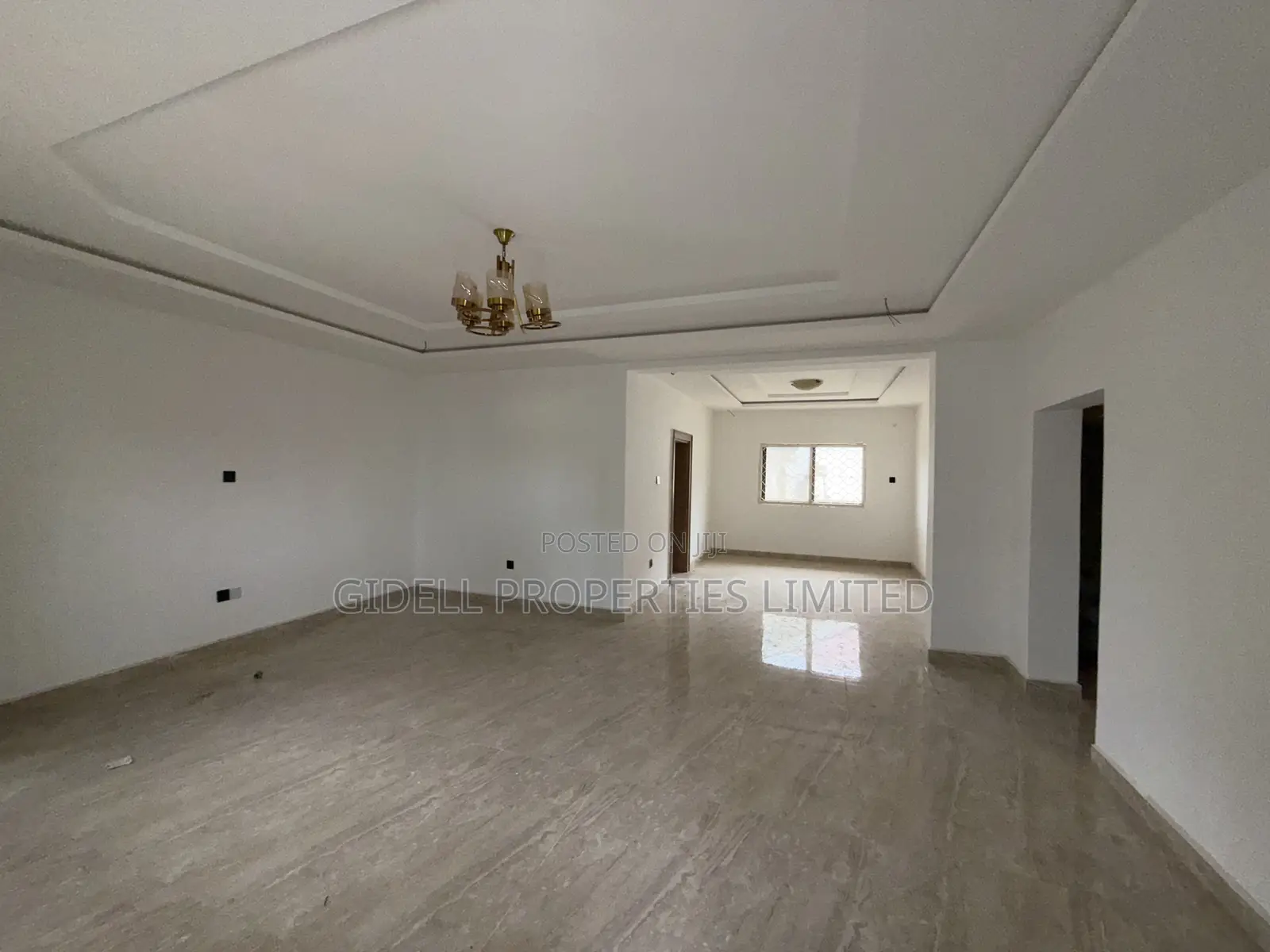 3bdrm Apartment in Wuse 2 for rent