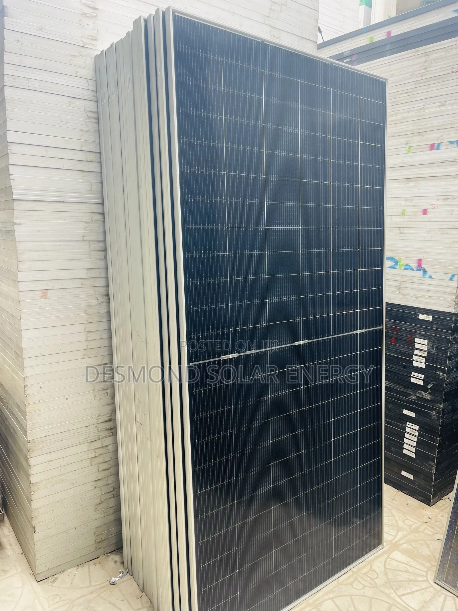 650w Grade a Original Jinko Byficha Panels Is Very Much Available Now