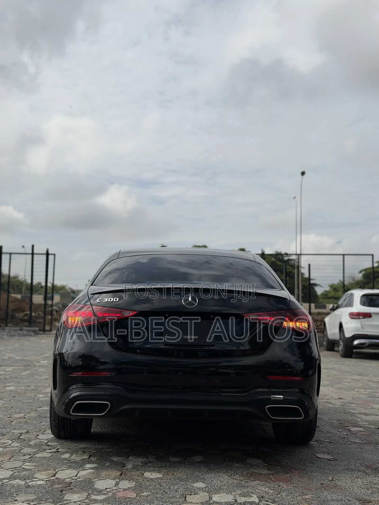 Mercedes-Benz C300 2024 Black