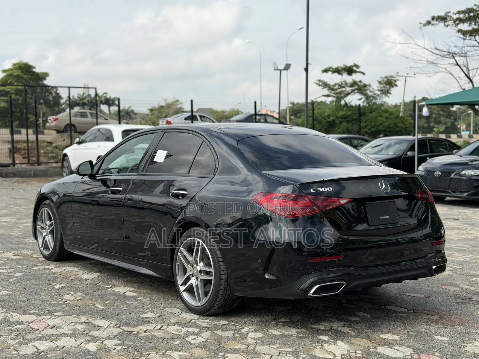 Mercedes-Benz C300 2024 Black