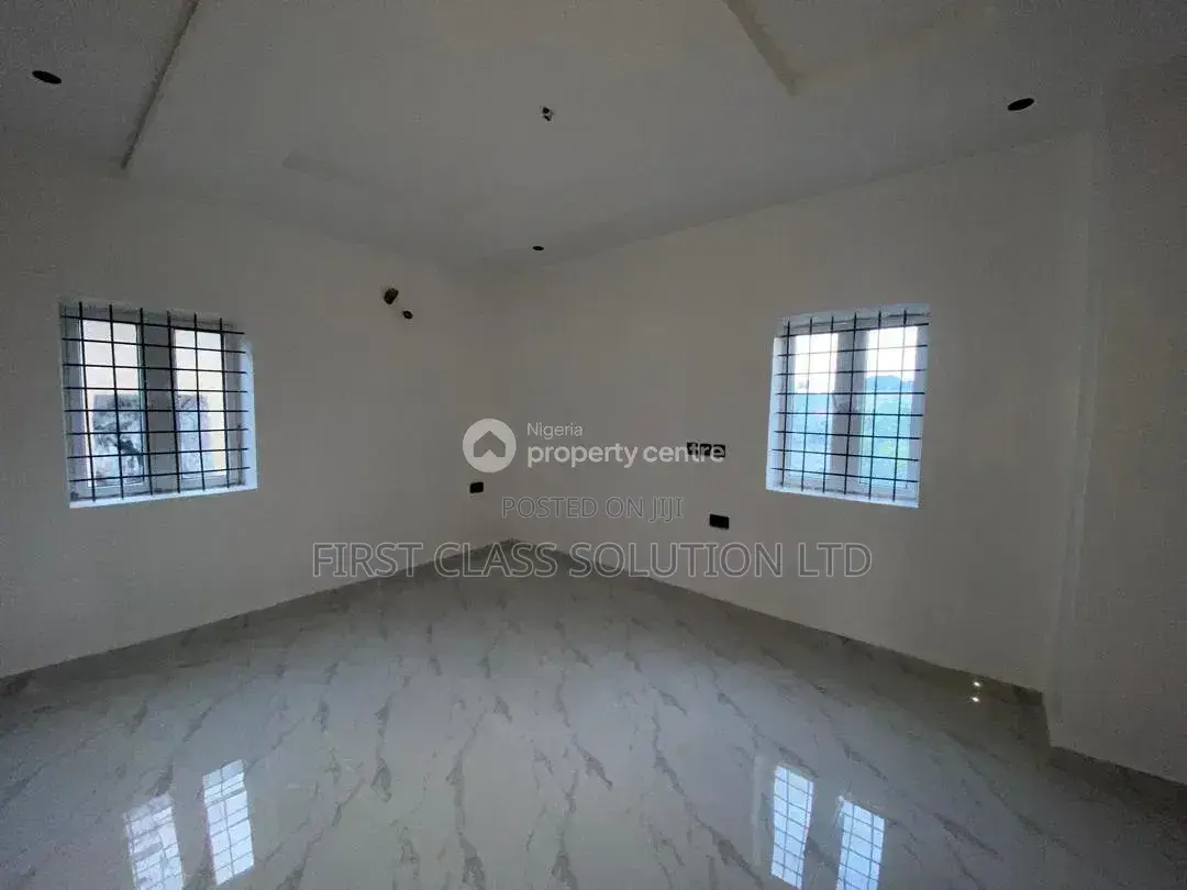 Furnished 3bdrm Apartment in Jahi for sale
