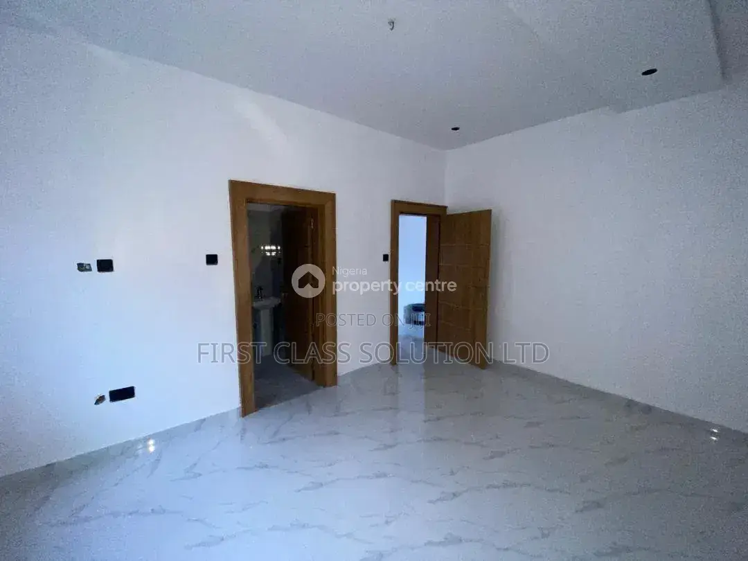 Furnished 3bdrm Apartment in Jahi for sale