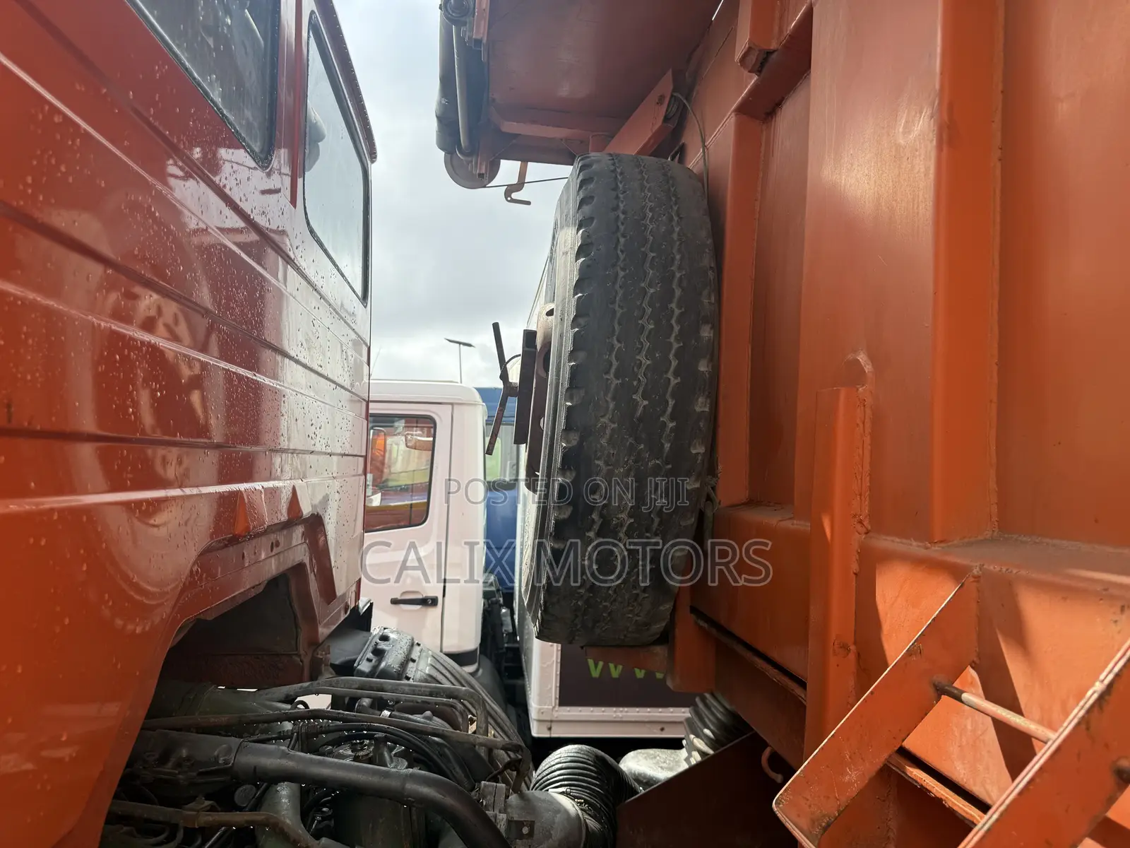 Foreign Used Mercedes Benz 2636 10tyres Dump Truck.