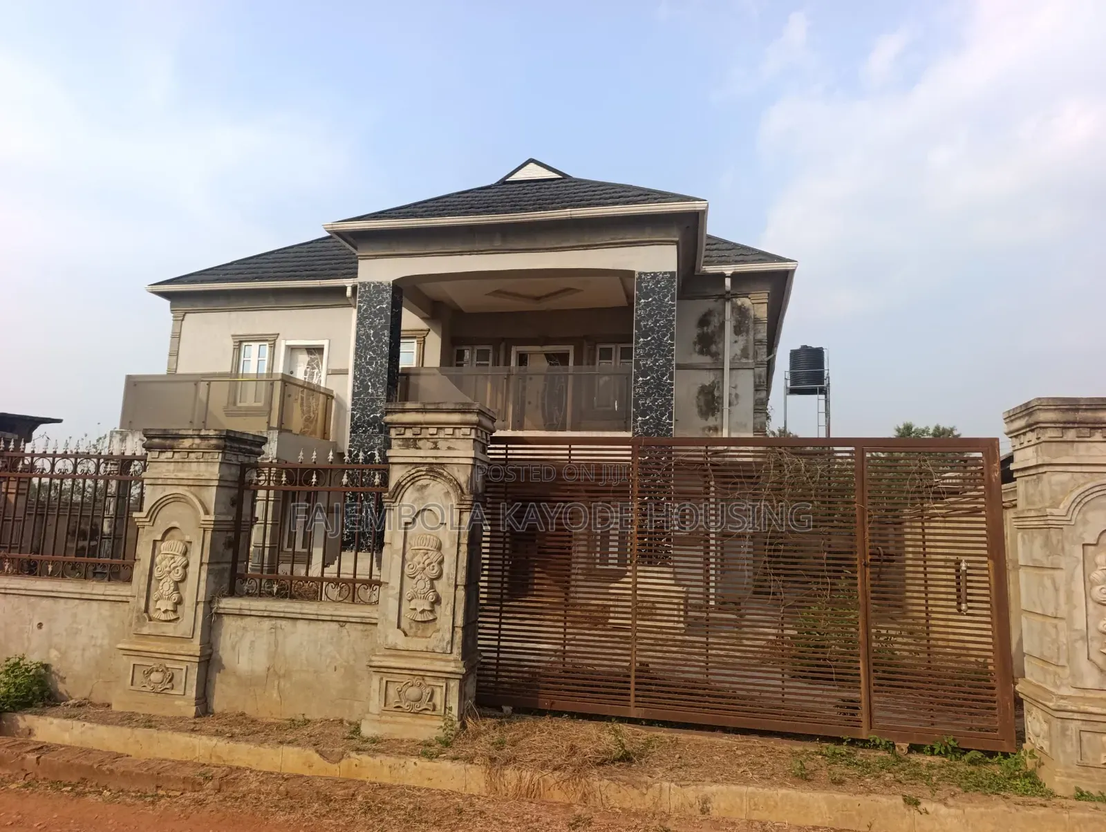 5bdrm Duplex in Bako Area, Apata for sale
