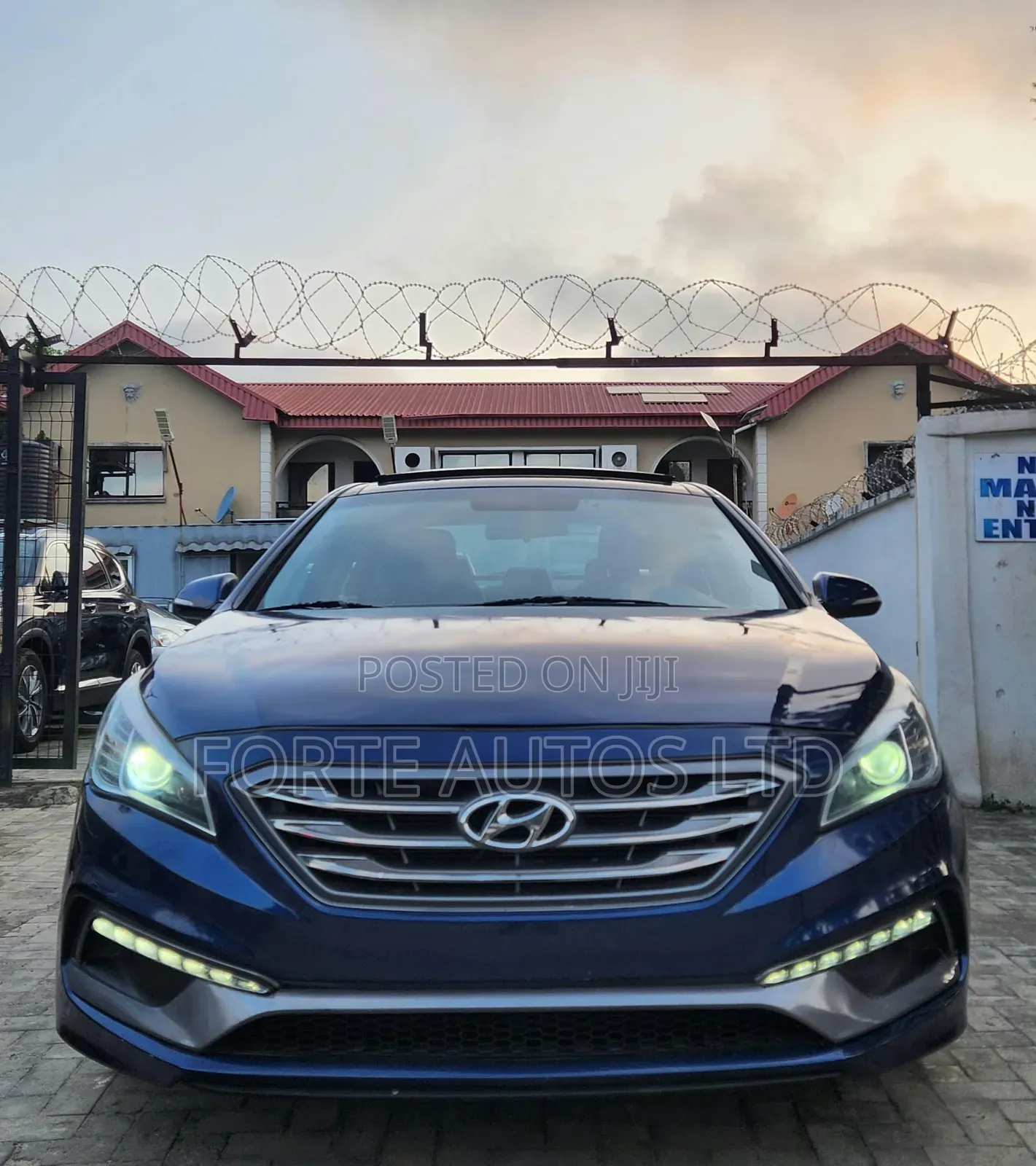 Hyundai Sonata Sport 2.0T 4dr Sedan (2.0L 4cyl Turbo 6A) 2015 Blue