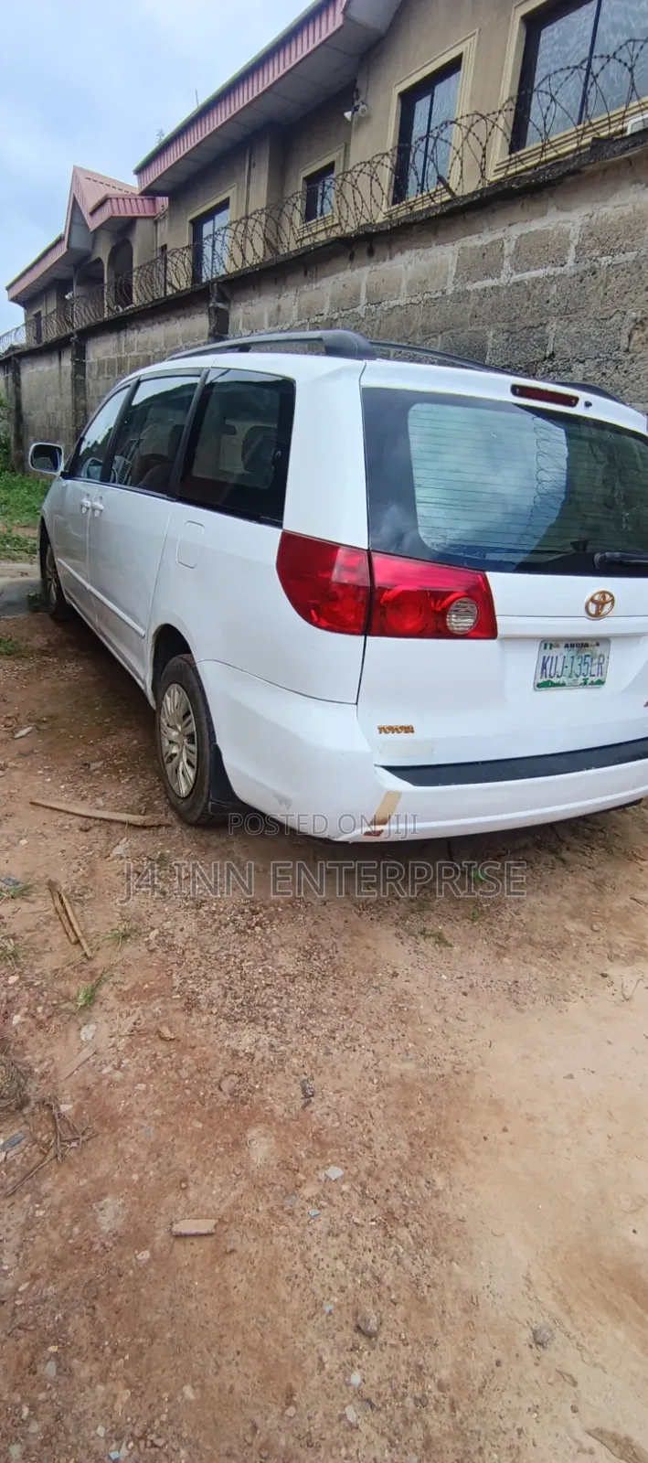 Toyota Sienna 2005 White