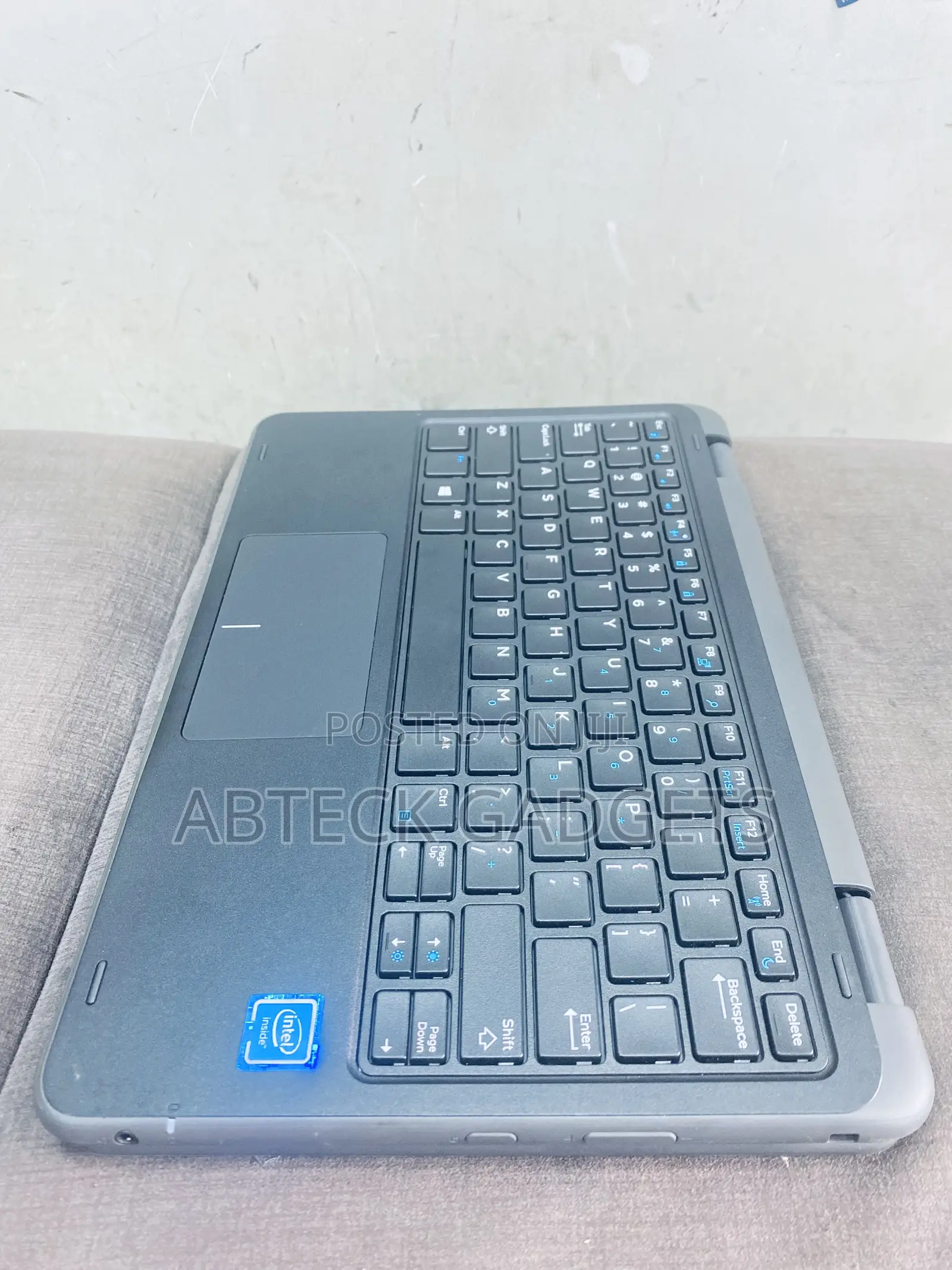 Laptop Dell Latitude 3190 2-in-1 4GB Intel Pentium SSD 128GB