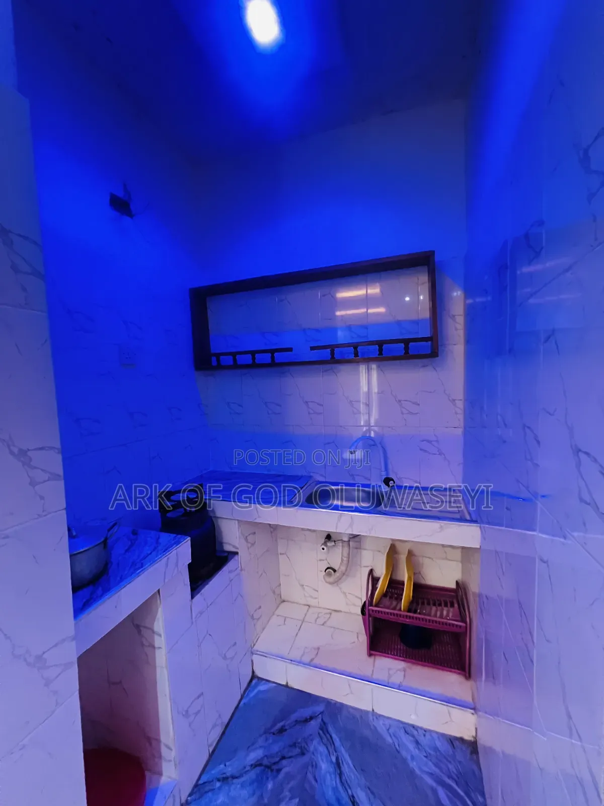 Short Let With 24 Solar Light Apartment