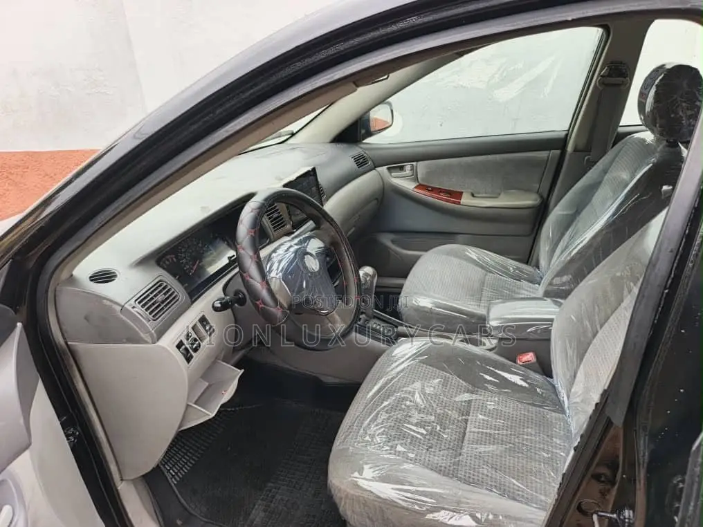 Toyota Corolla 2005 Black