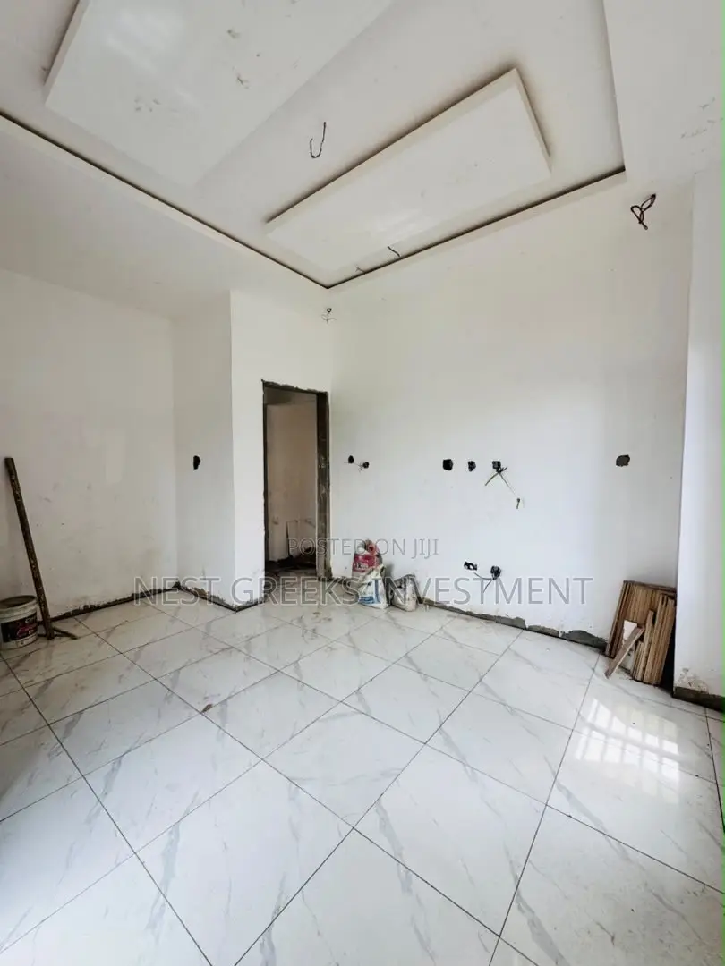 4bdrm Duplex in Berger for sale