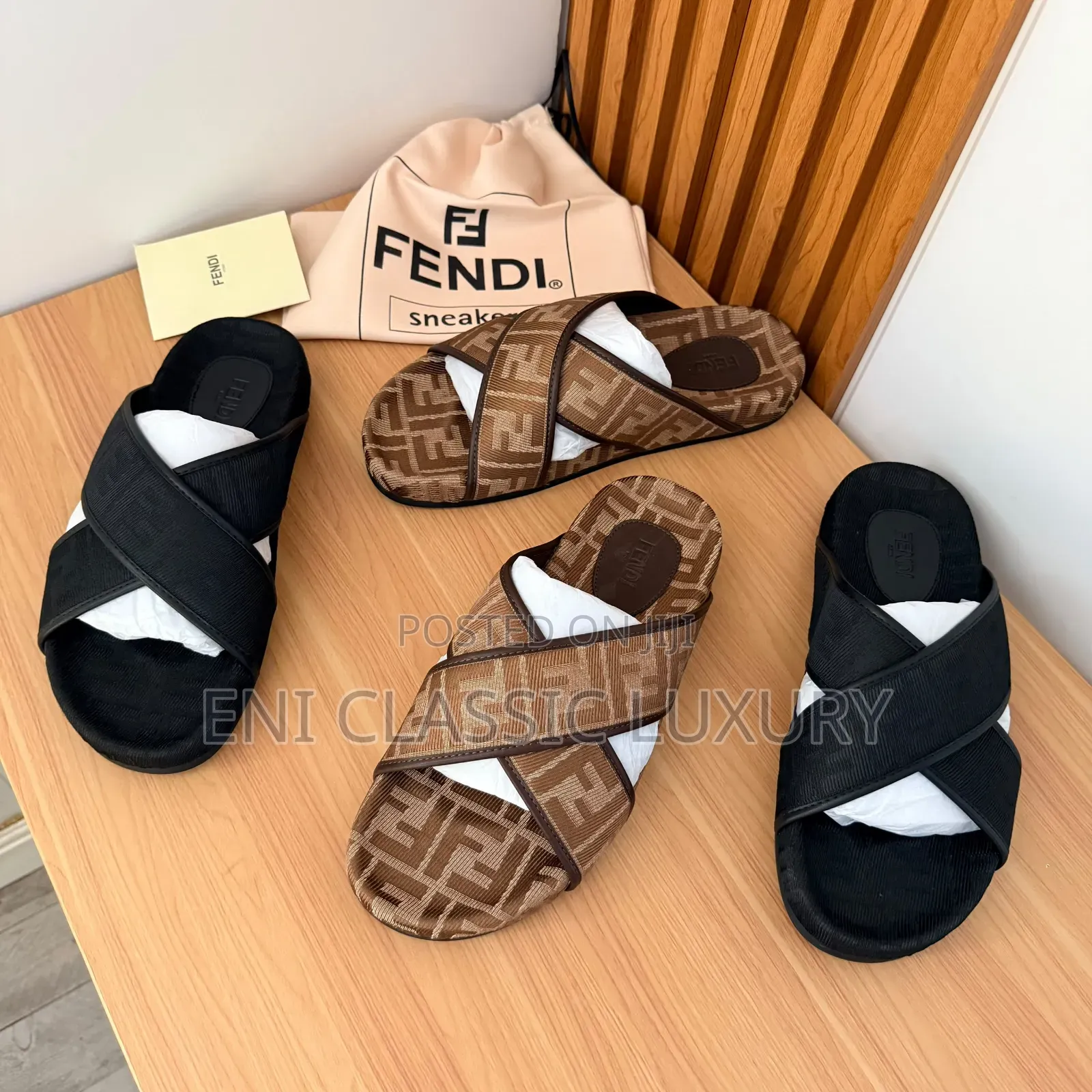 Fendi Luxury Men's Slippers Best Quality Well Branded Package