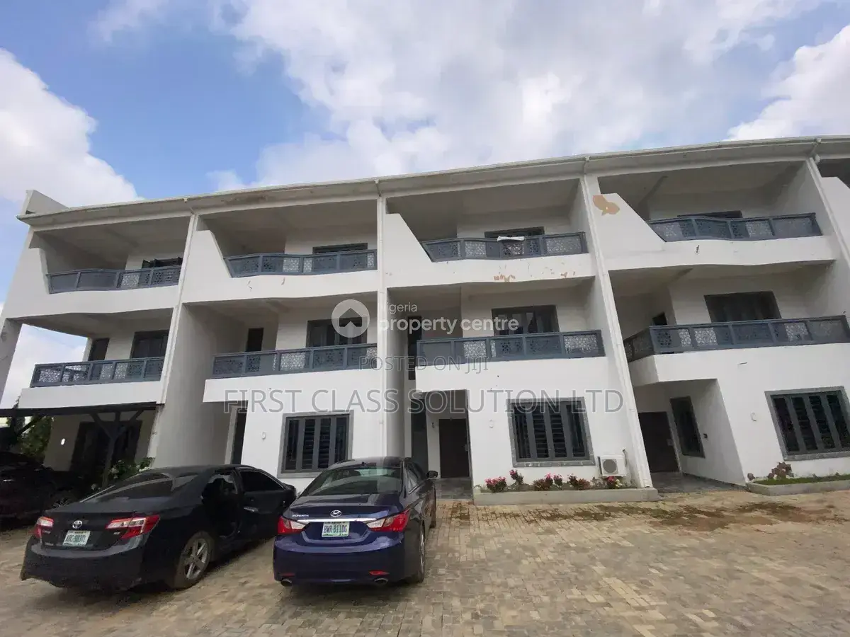 Furnished 4bdrm Duplex in Life Camp for sale