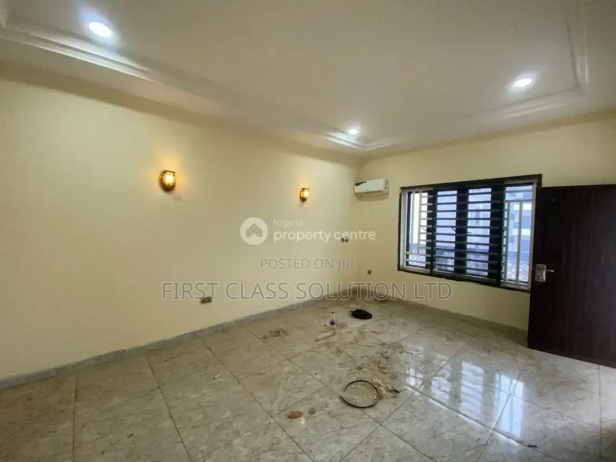 Furnished 4bdrm Duplex in Life Camp for sale