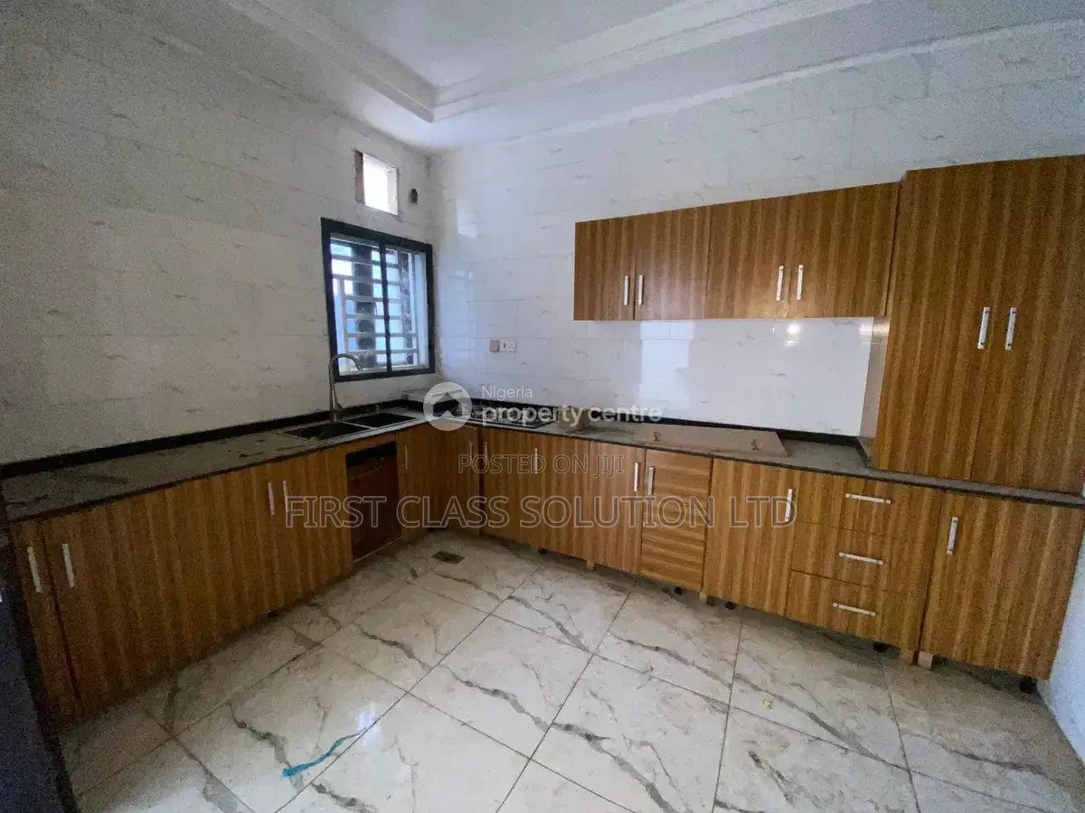 Furnished 4bdrm Duplex in Life Camp for sale
