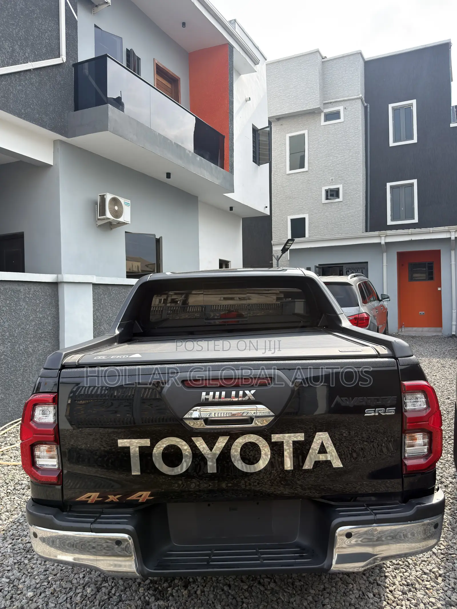 Toyota Hilux 2022 Black