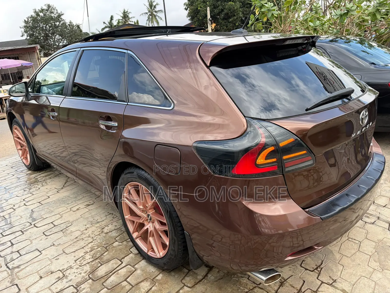 Toyota Venza AWD 2011 Brown