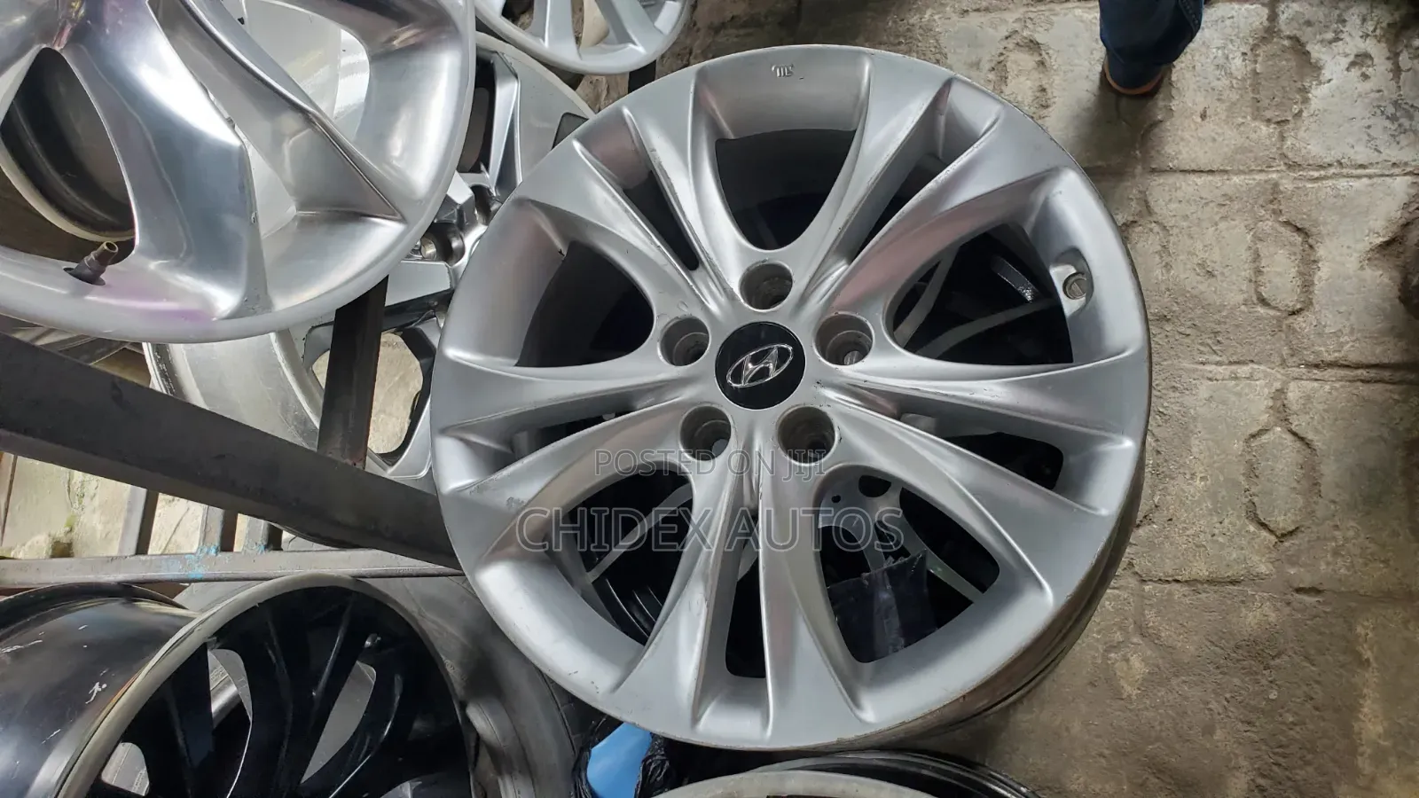 17 INCHES RIM FOR Hyundai Sonata White Face*