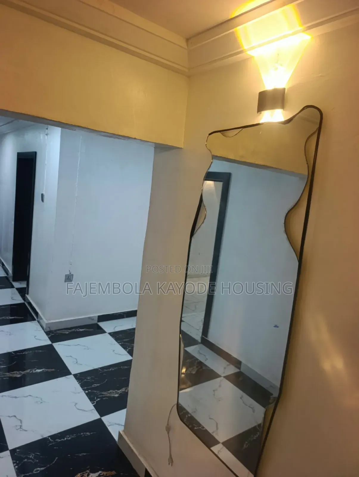 3bdrm Block of Flats in Felele Straight, CHallenge / Ibadan for rent