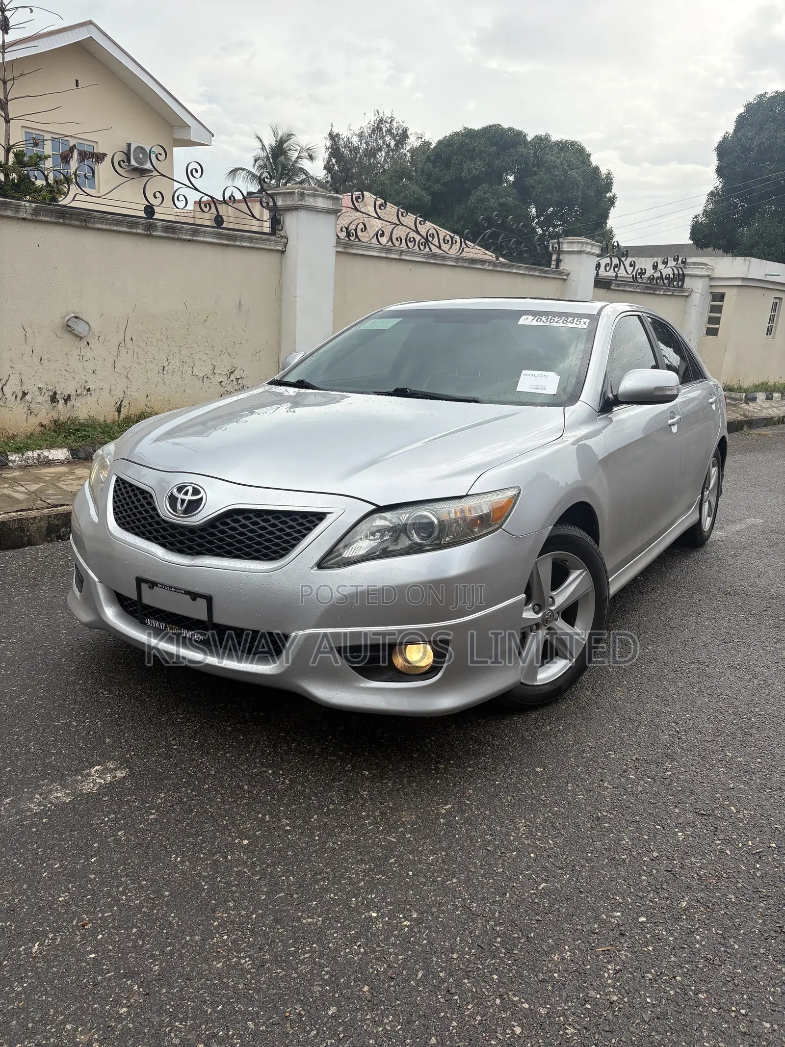 Toyota Camry SE V6 4dr Sedan (3.5L 6cyl 6AM) 2010 Silver