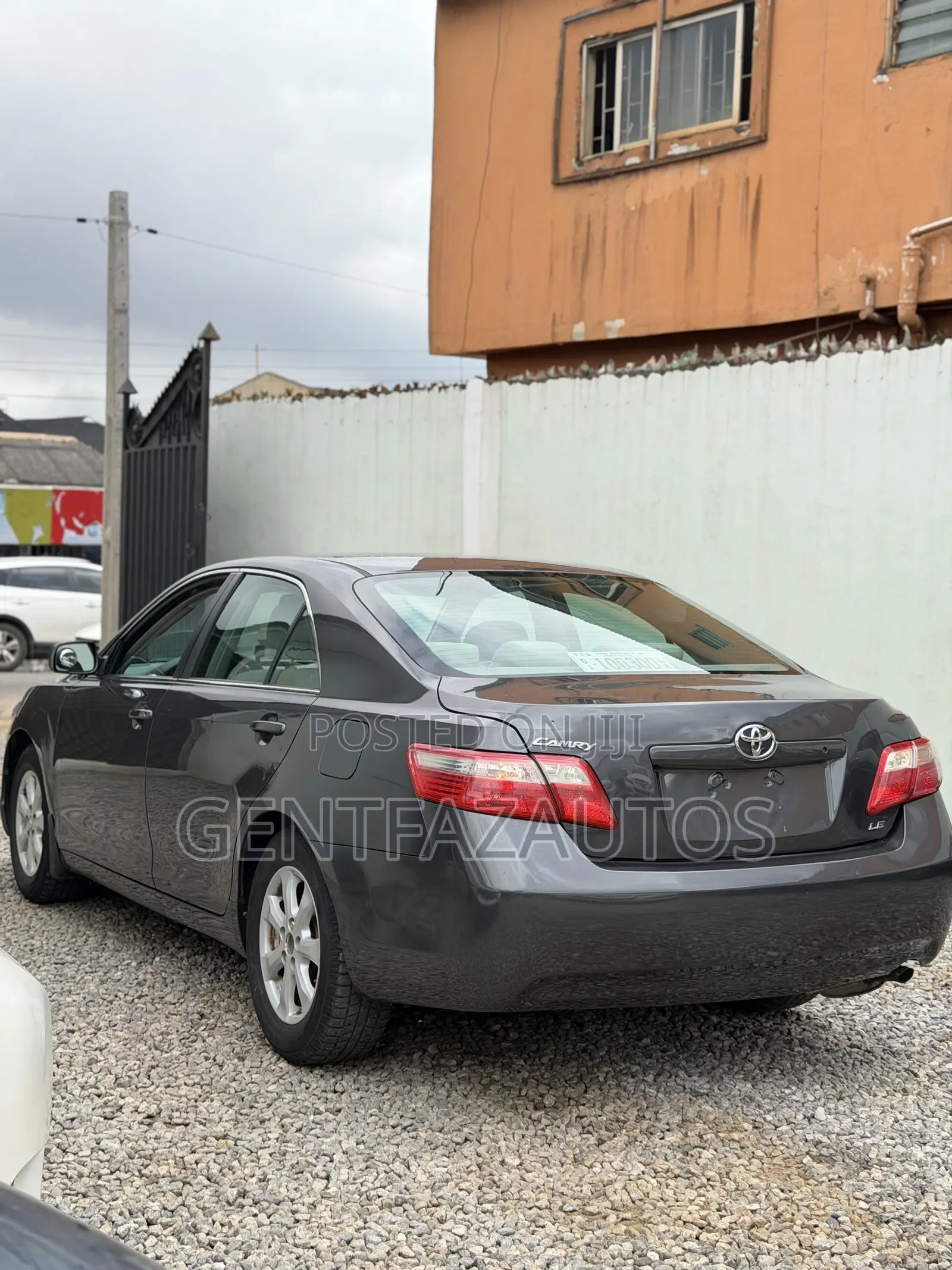 Toyota Camry LE 4dr Sedan (2.4L 4cyl 5A) 2008 Gray