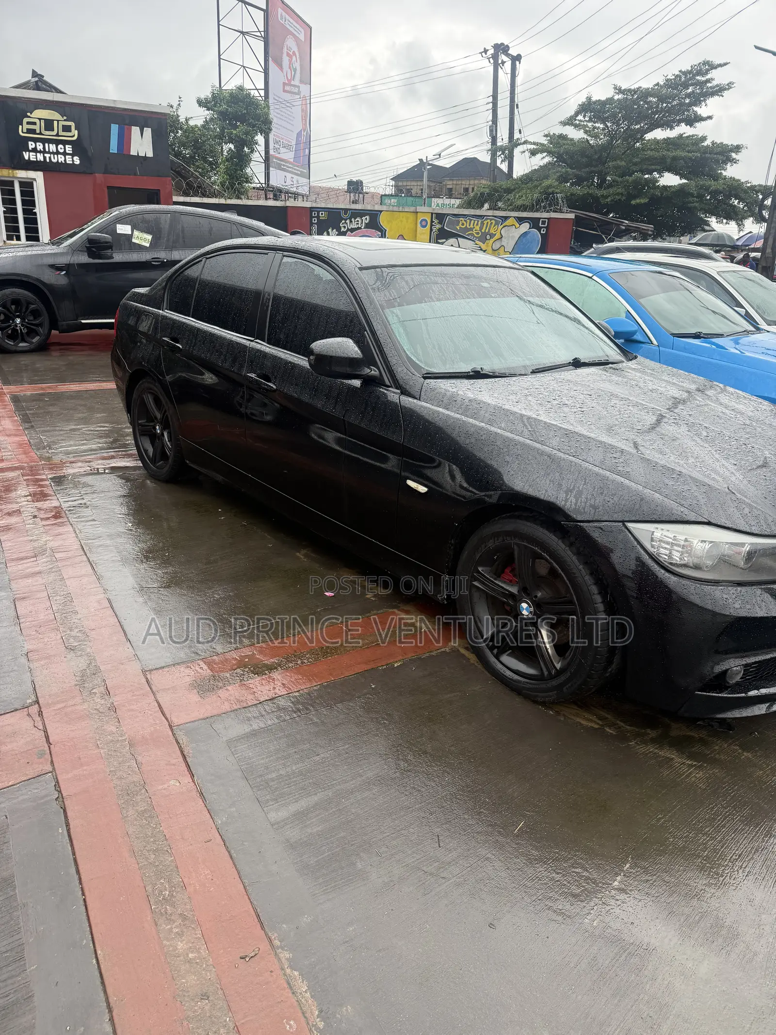 BMW 328i 2011 Black