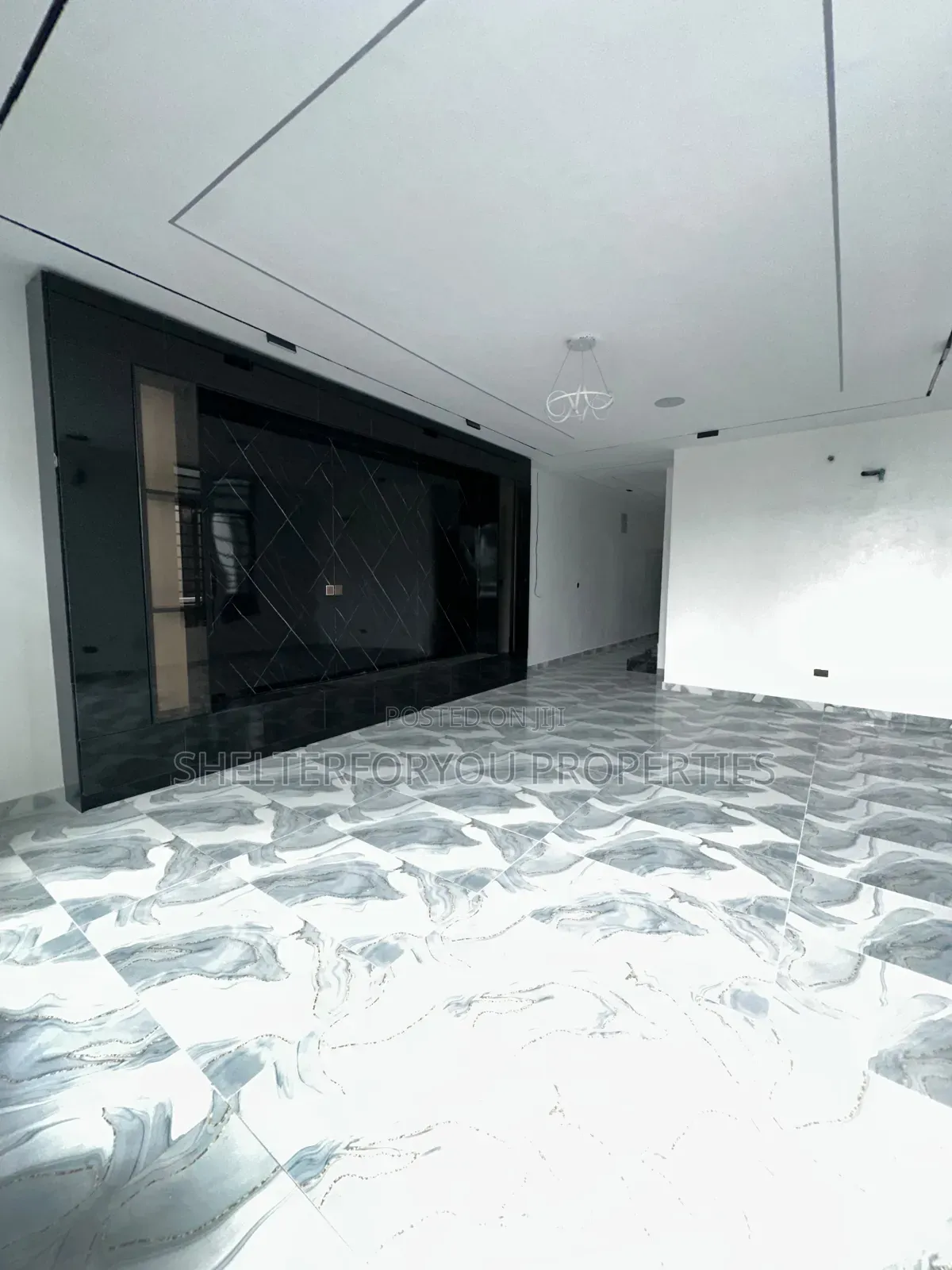 4bdrm Duplex in Lekki Expressway for sale
