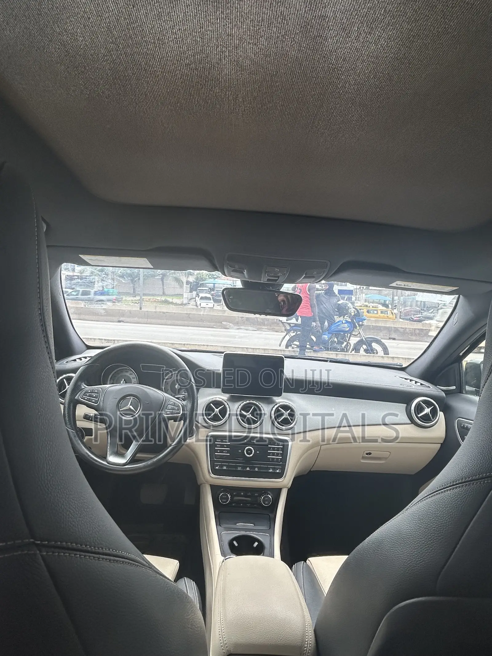 Mercedes-Benz GLA 250 2016 Black