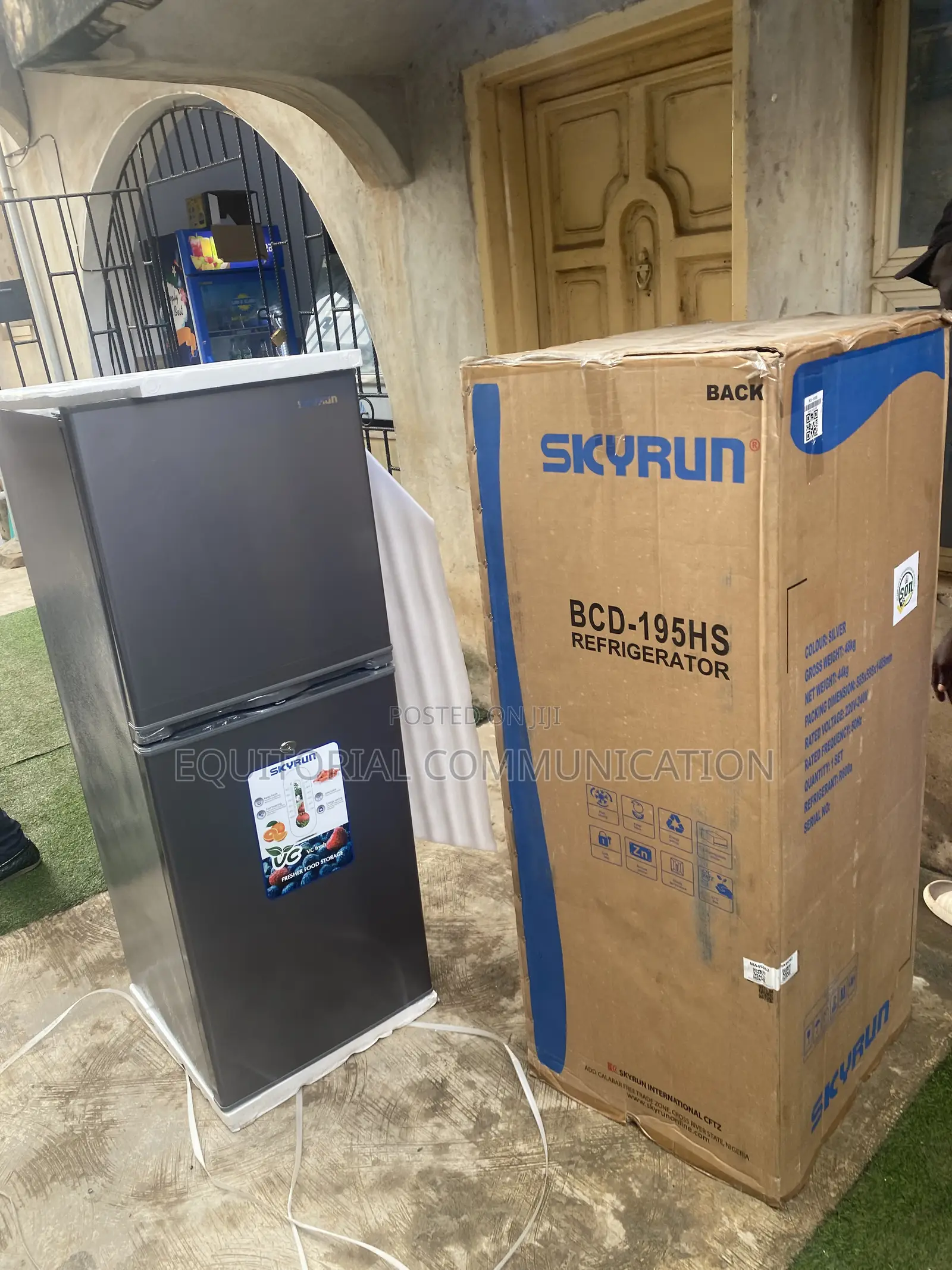 Skyrun BCD-195hs Modern Home Fridge 195l Top Freezer