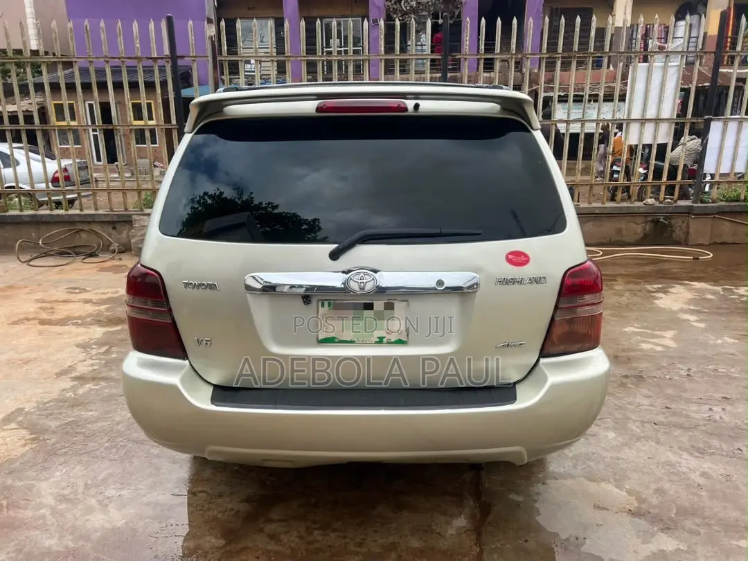 Toyota Highlander 2003 Gold