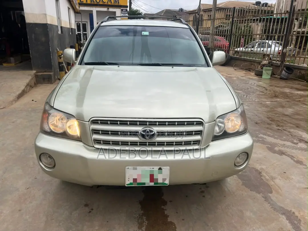 Toyota Highlander 2003 Gold