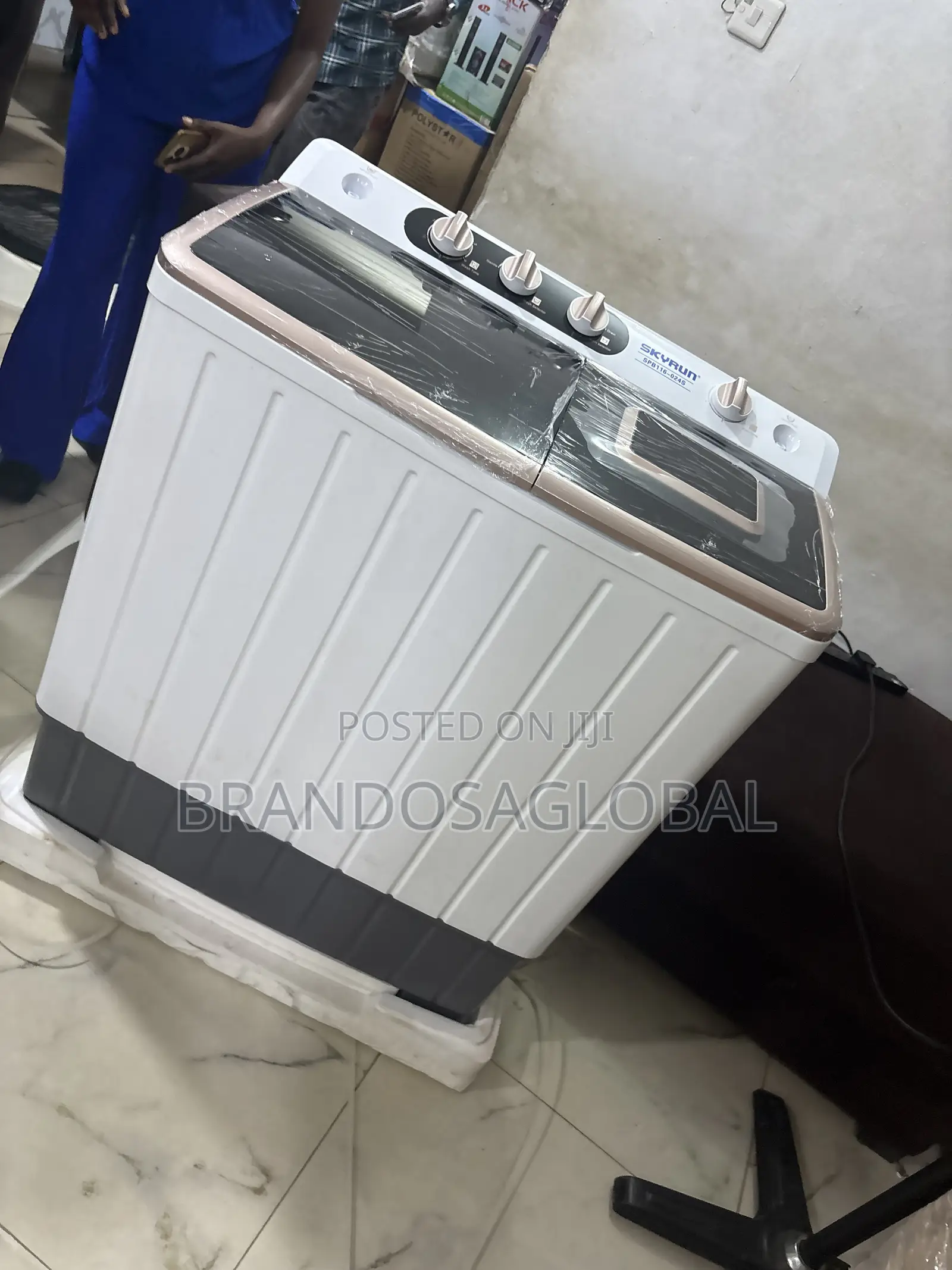 Skyrun SPB116-024S Family Laundry Machine