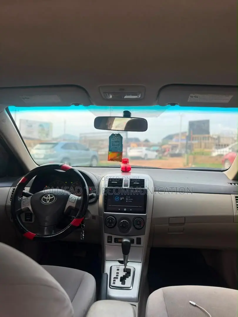 Toyota Corolla 2013 Black